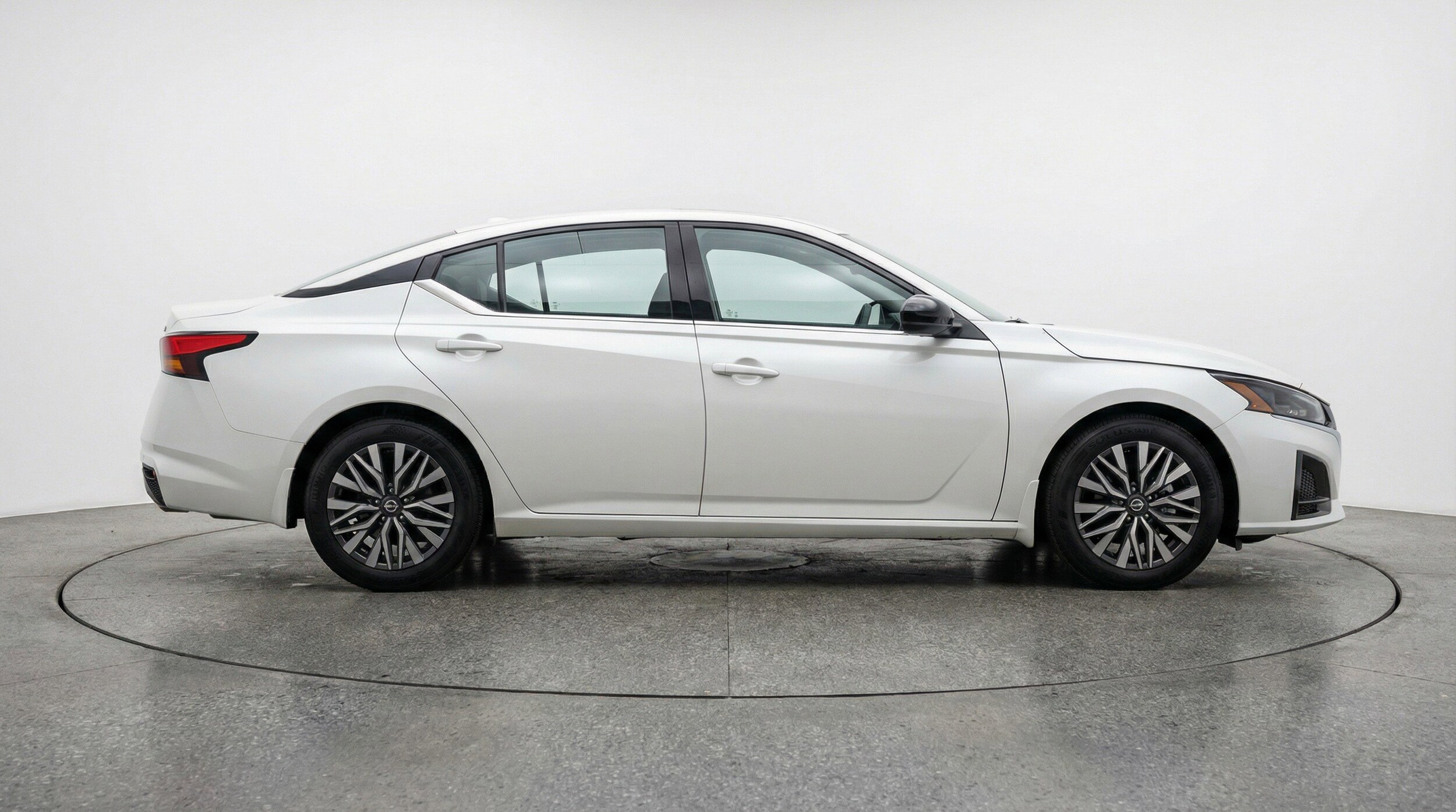 Thumbnail: 2025 Nissan Altima - 11