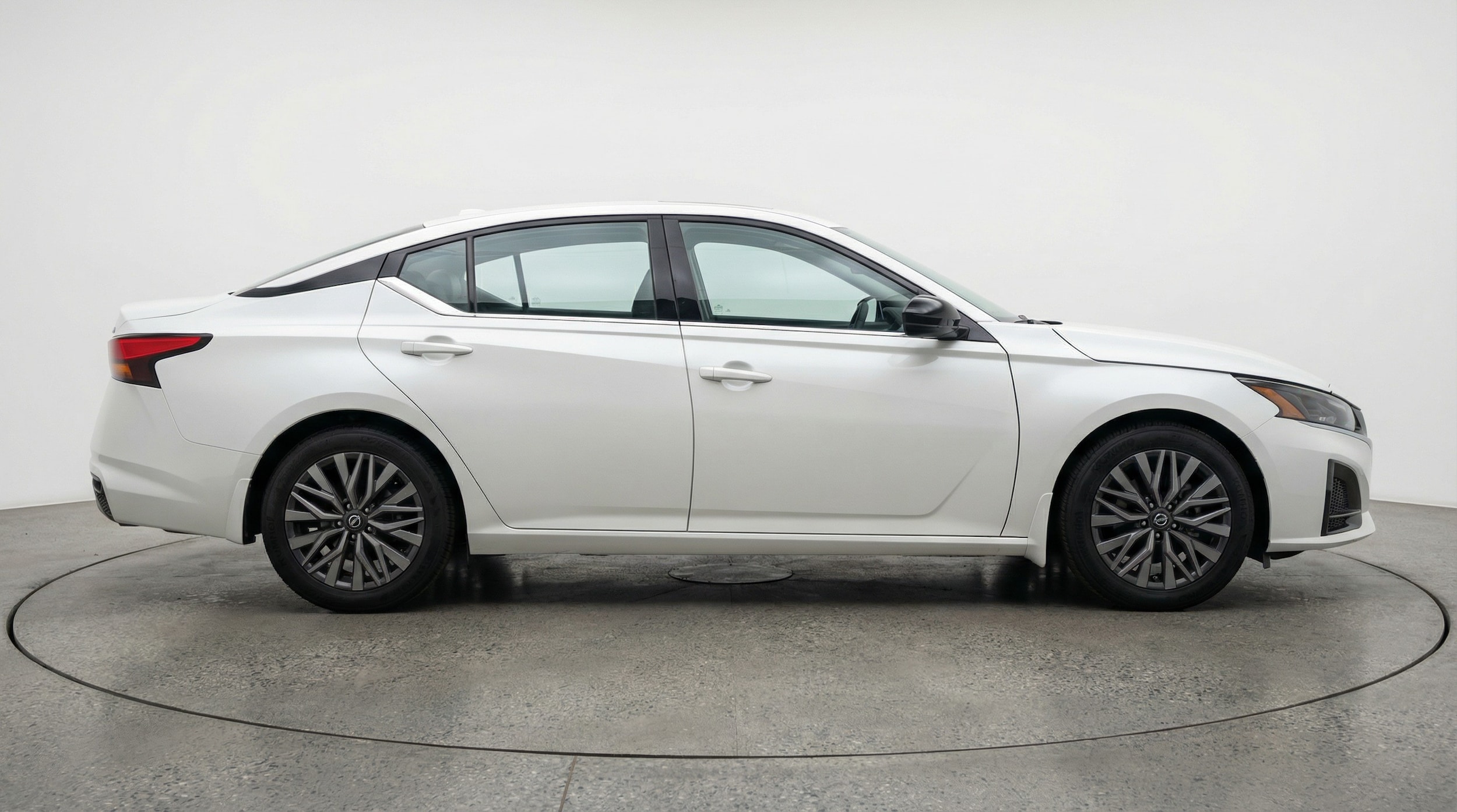 Thumbnail: 2025 Nissan Altima - 8