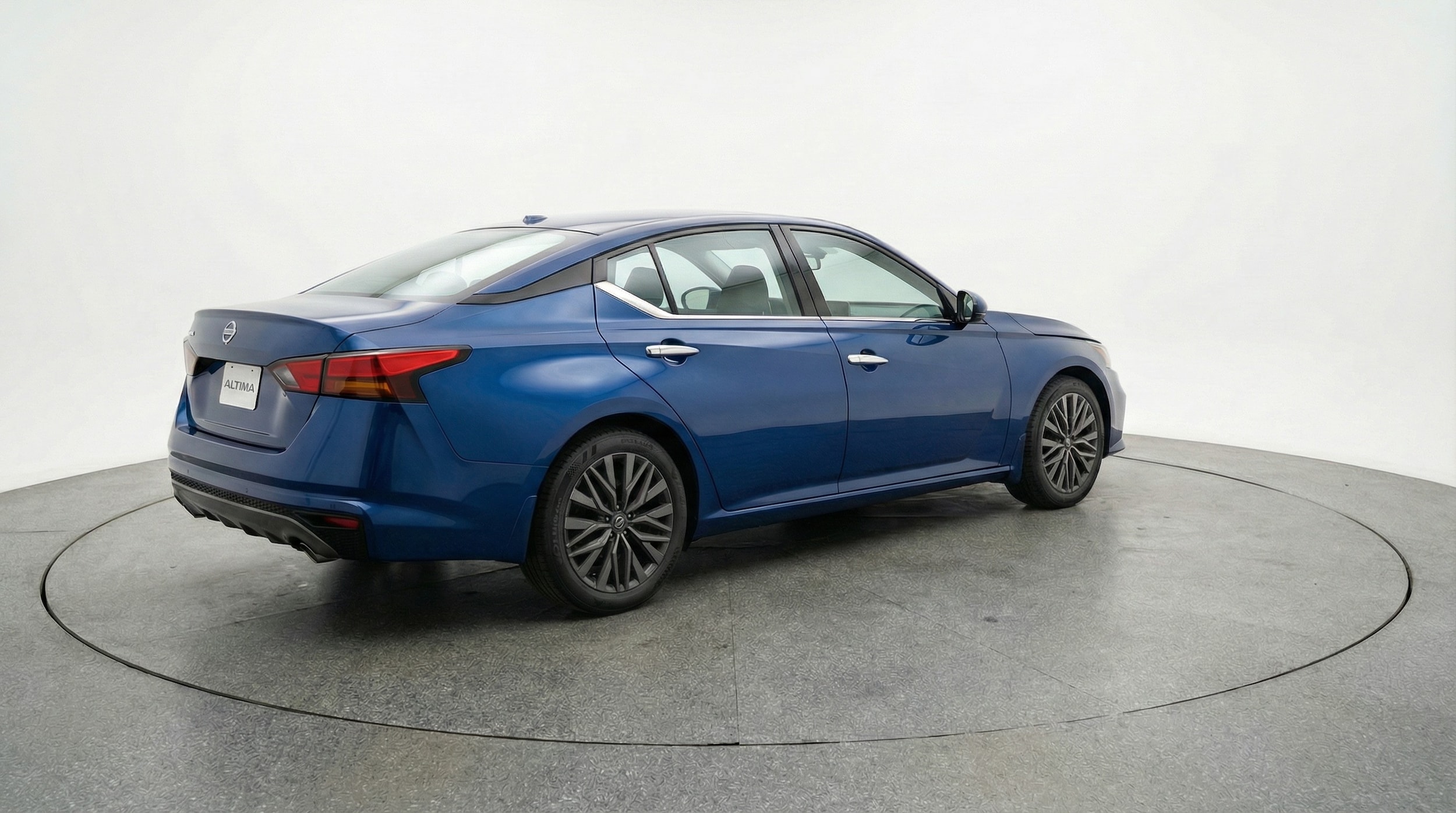 Thumbnail: 2025 Nissan Altima - 5