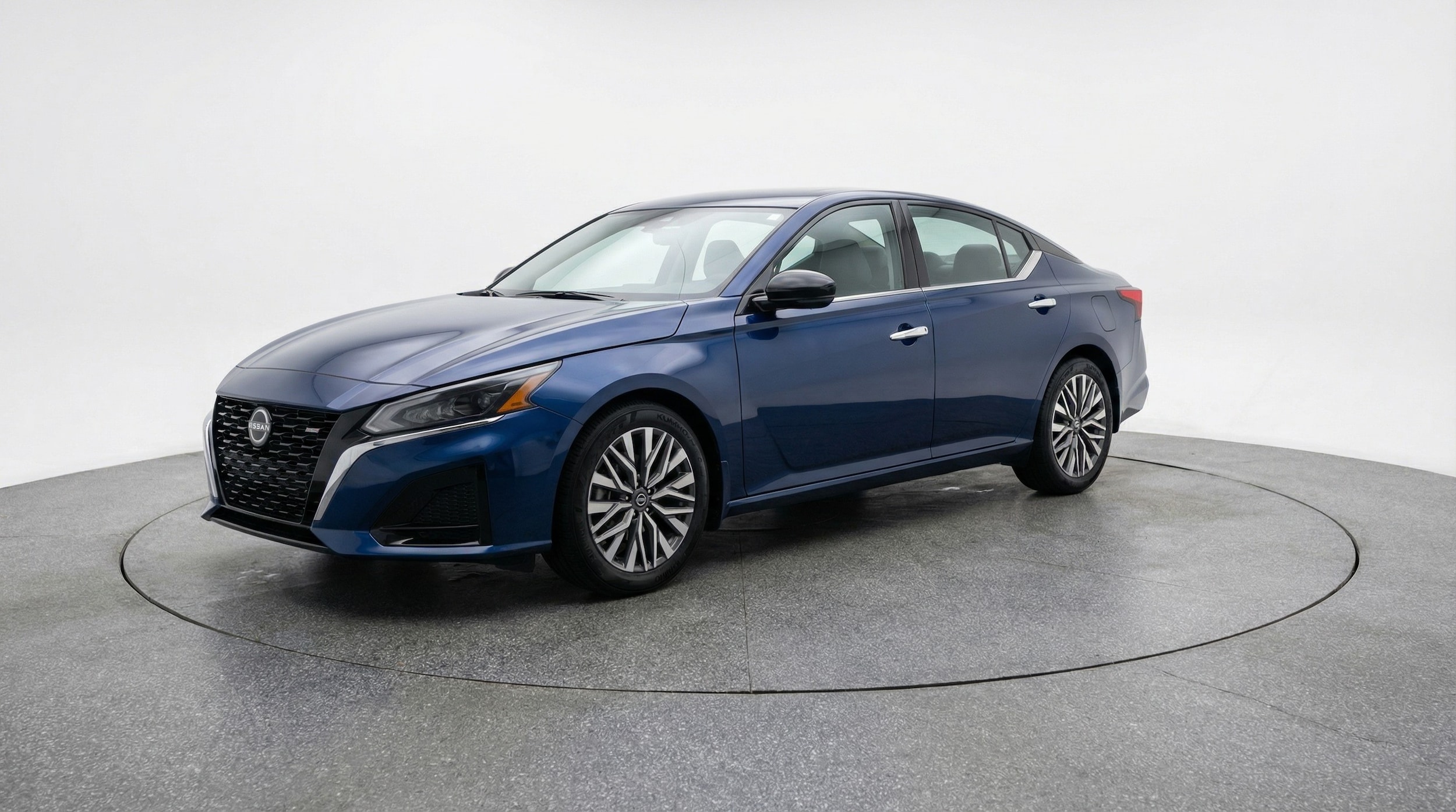 Thumbnail: 2025 Nissan Altima - 3