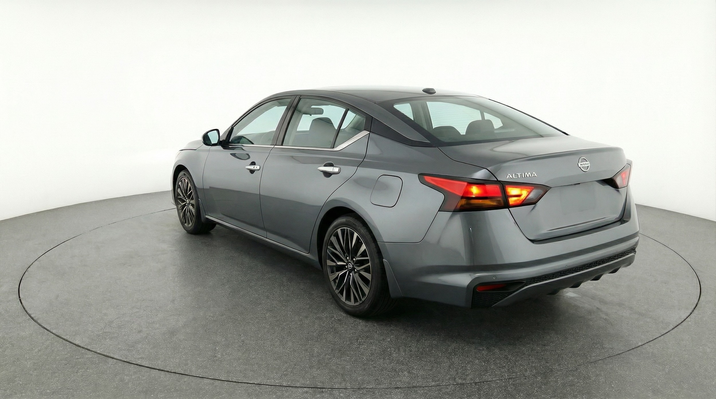 Thumbnail: 2025 Nissan Altima - 5