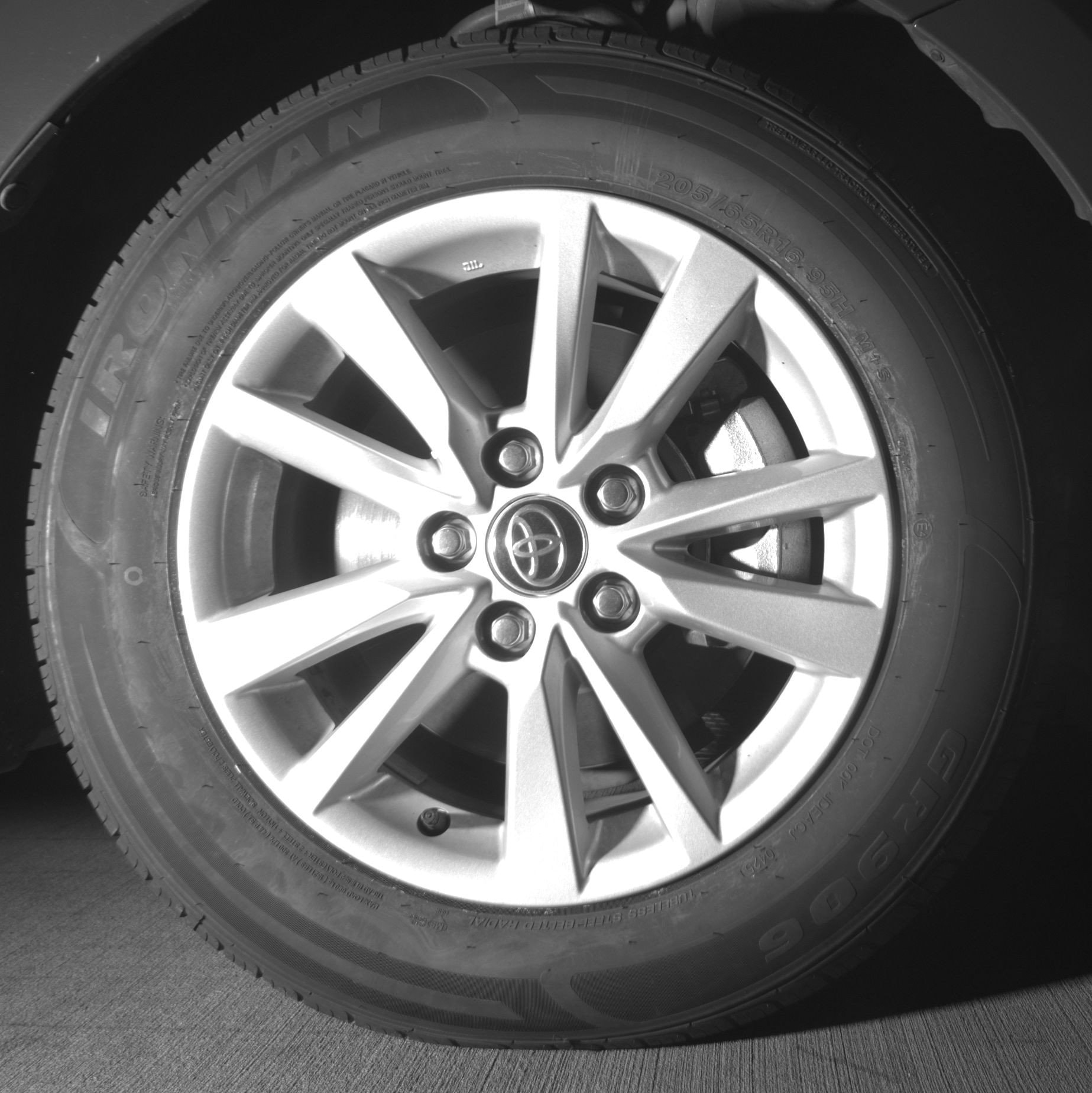 Thumbnail: 2025 Toyota Camry - 13