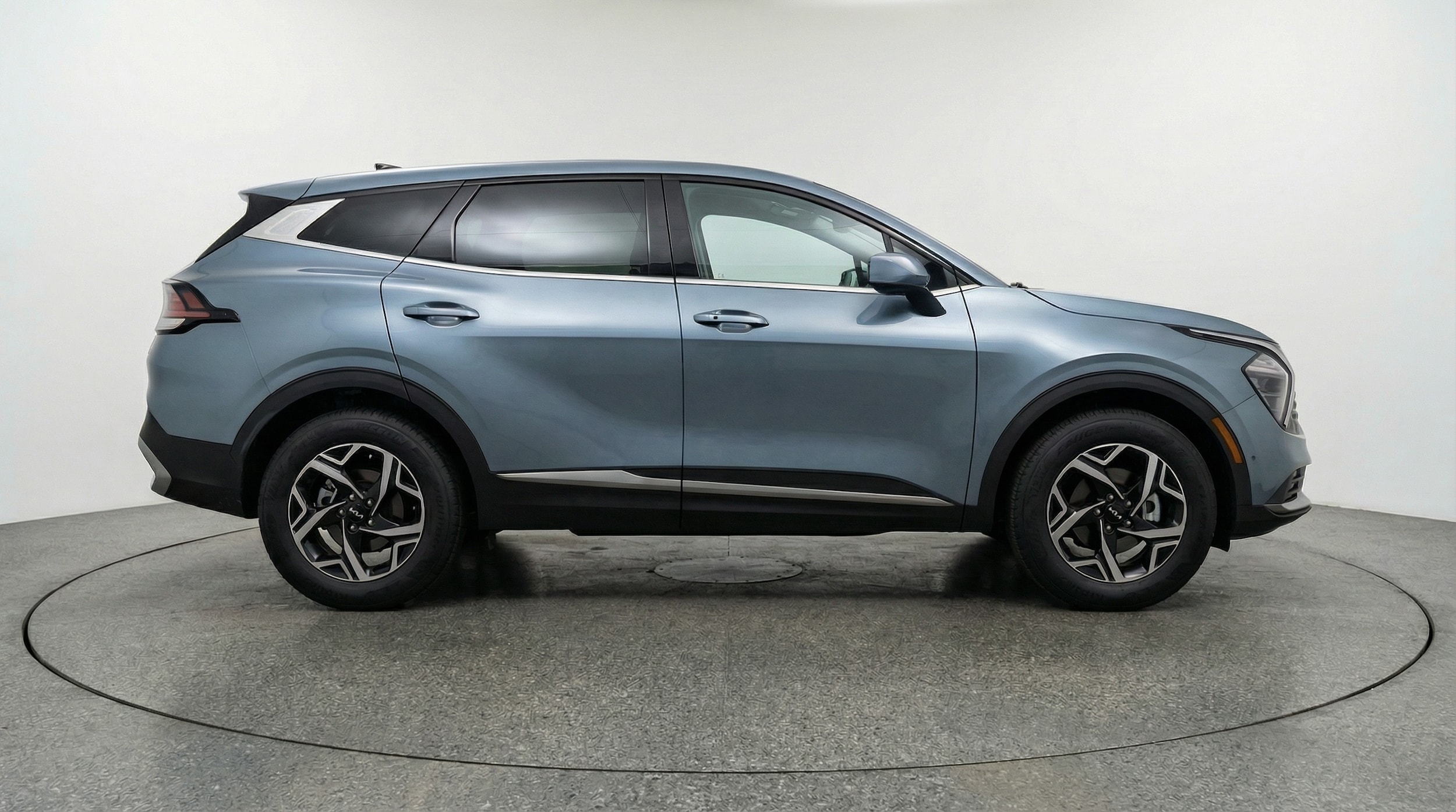 Thumbnail: 2025 Kia Sportage - 8