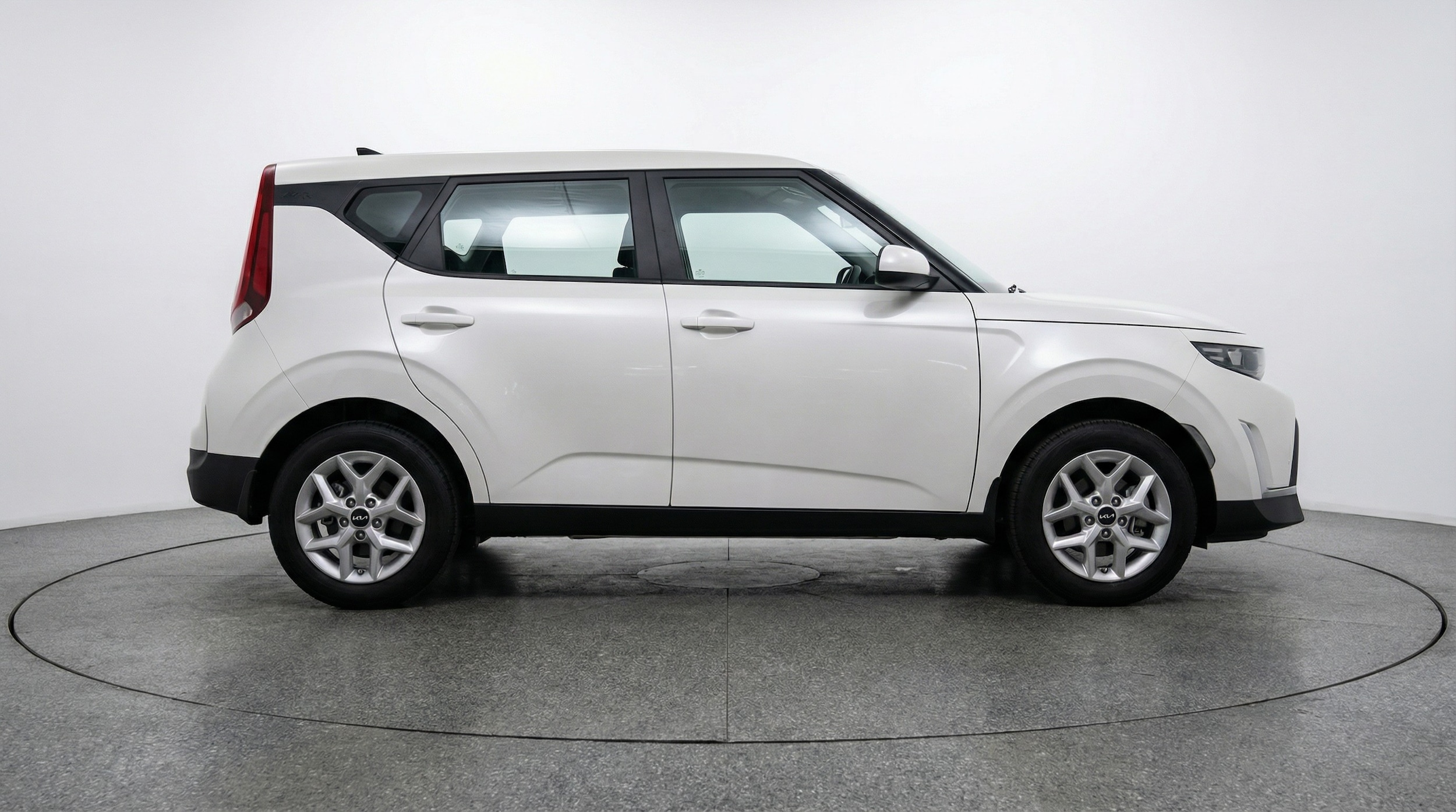 Thumbnail: 2025 Kia Soul - 8