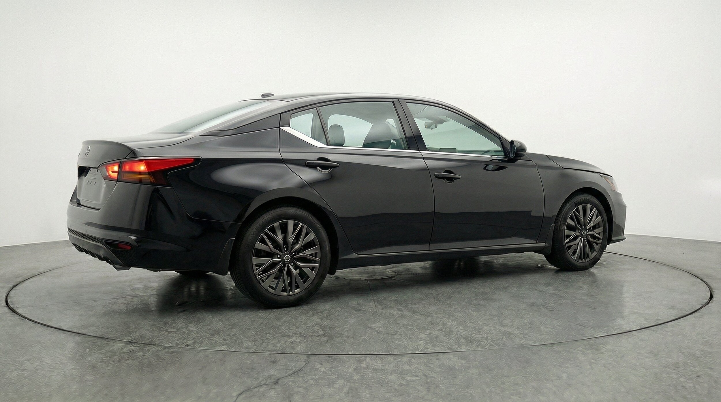 Thumbnail: 2026 Nissan Altima - 9