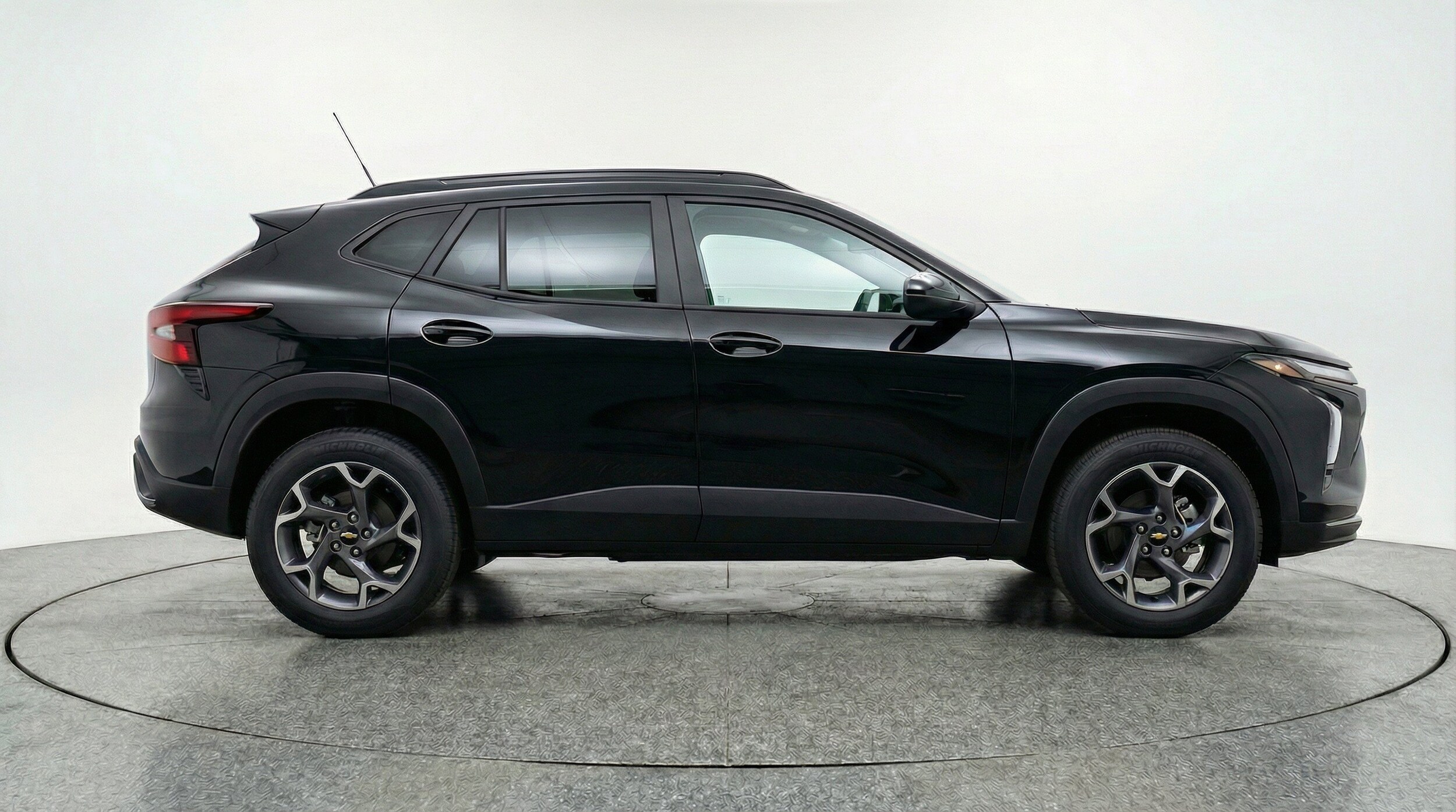 Thumbnail: 2025 Chevrolet Trax - 11