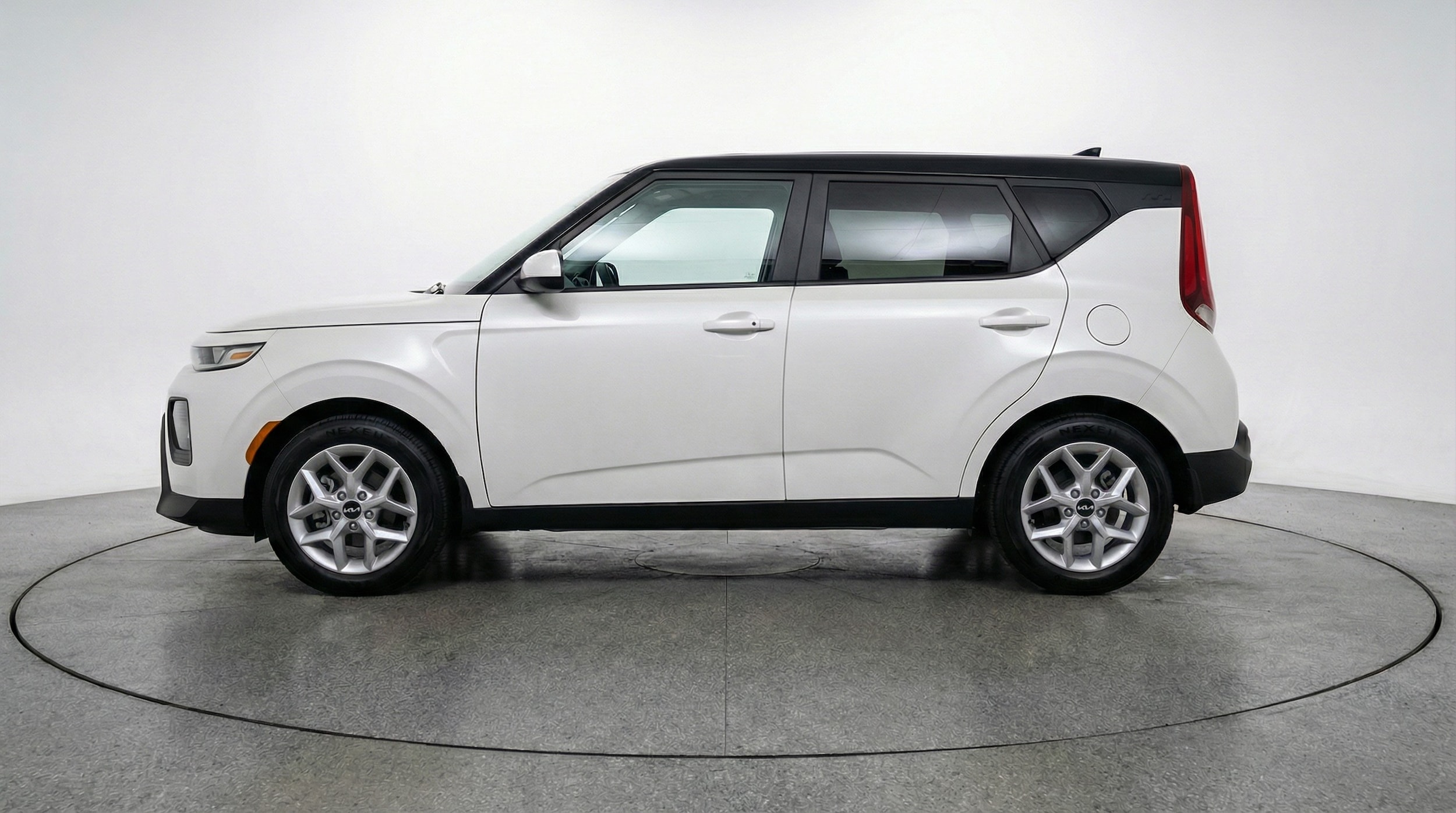 Thumbnail: 2025 Kia Soul - 4