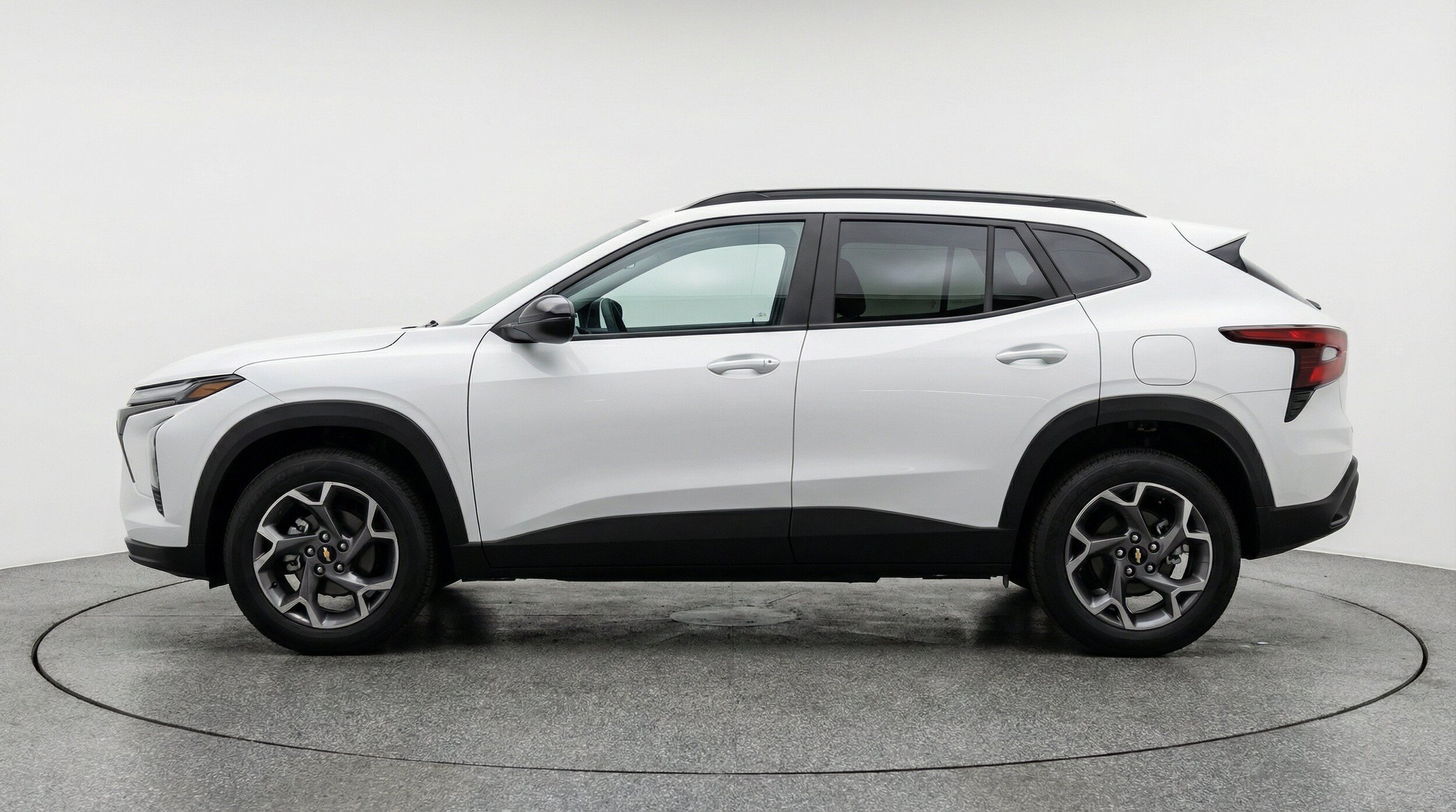 Thumbnail: 2025 Chevrolet Trax - 5
