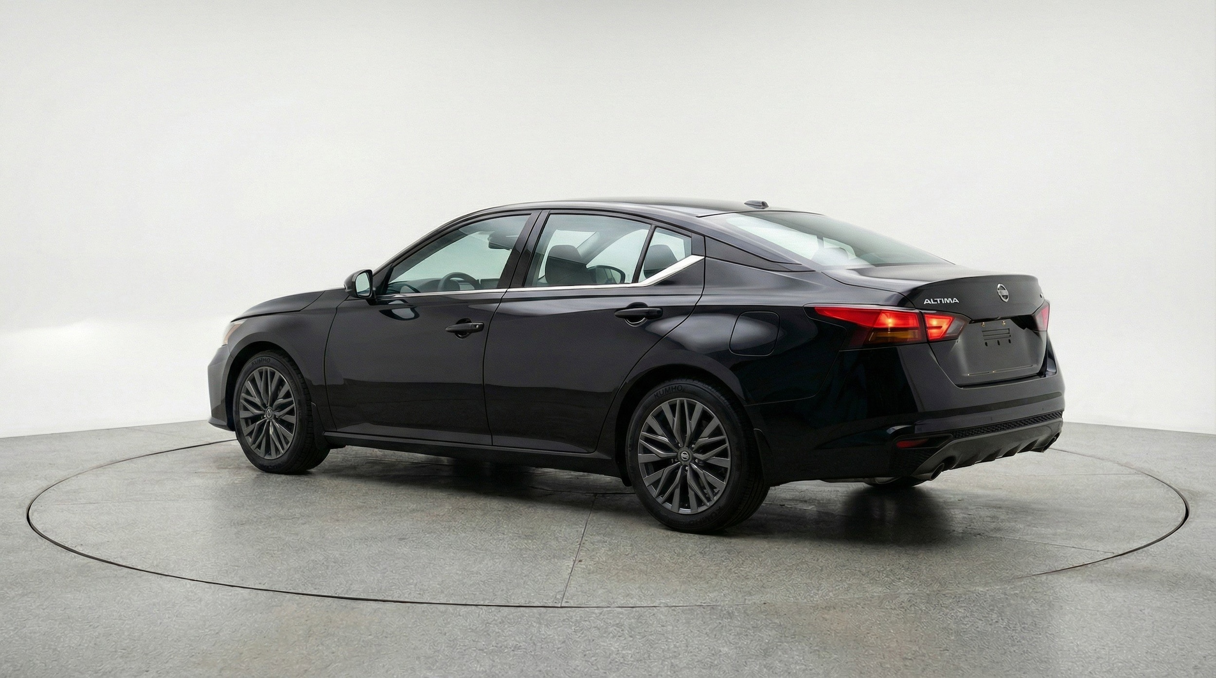 Thumbnail: 2025 Nissan Altima - 6