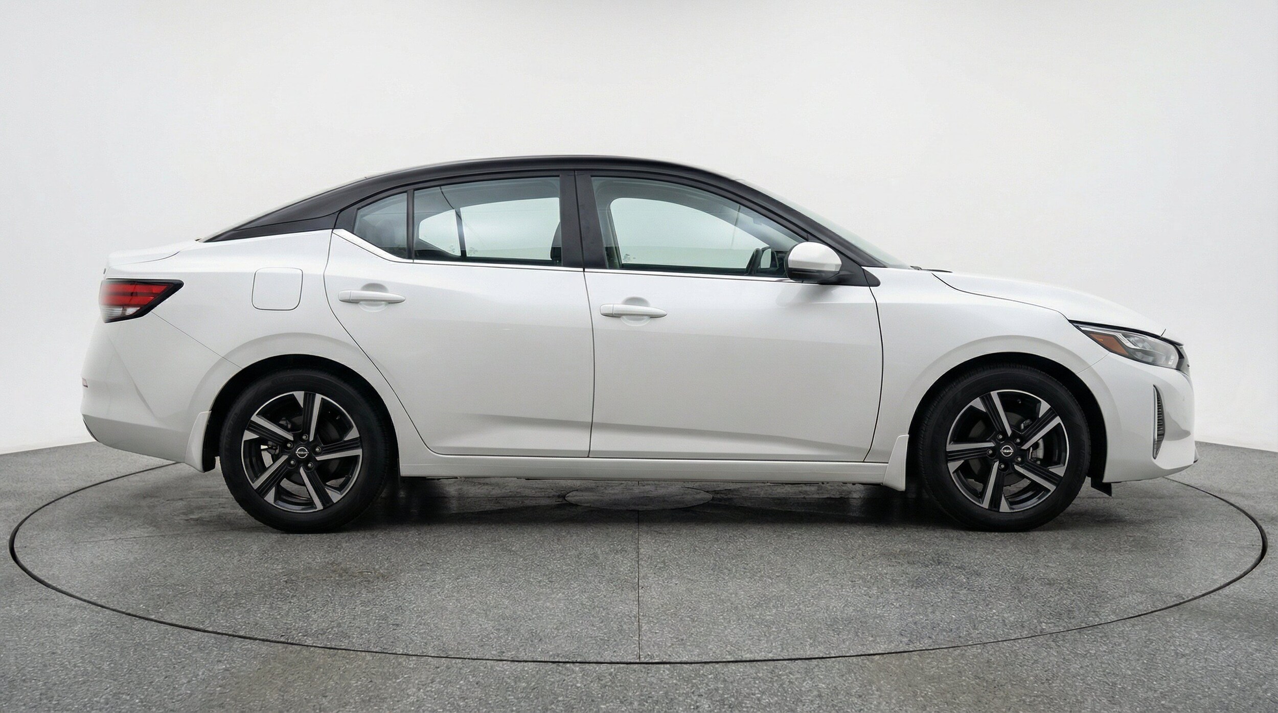Thumbnail: 2025 Nissan Sentra - 11