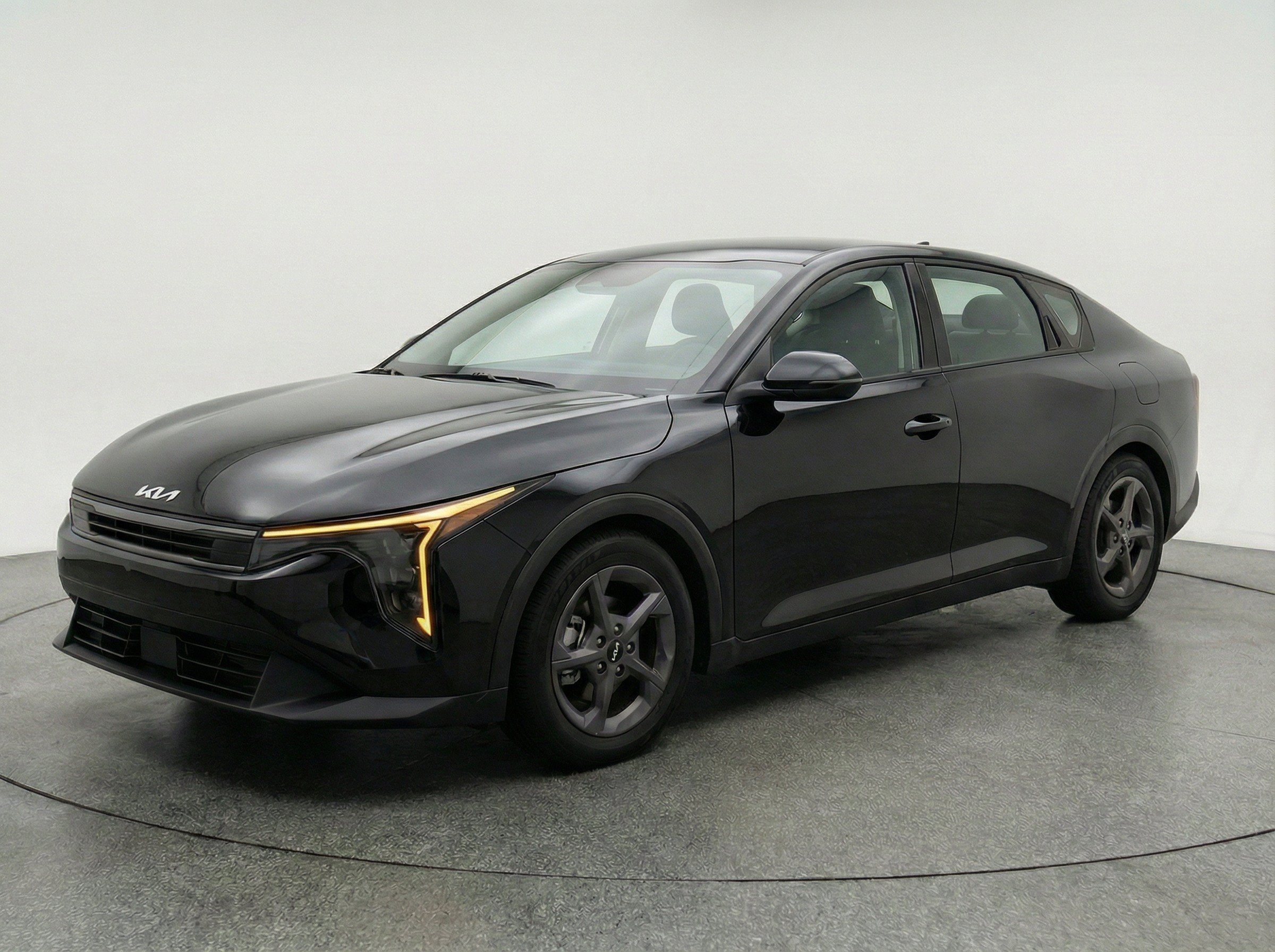 Thumbnail: 2025 Kia K4 - 3