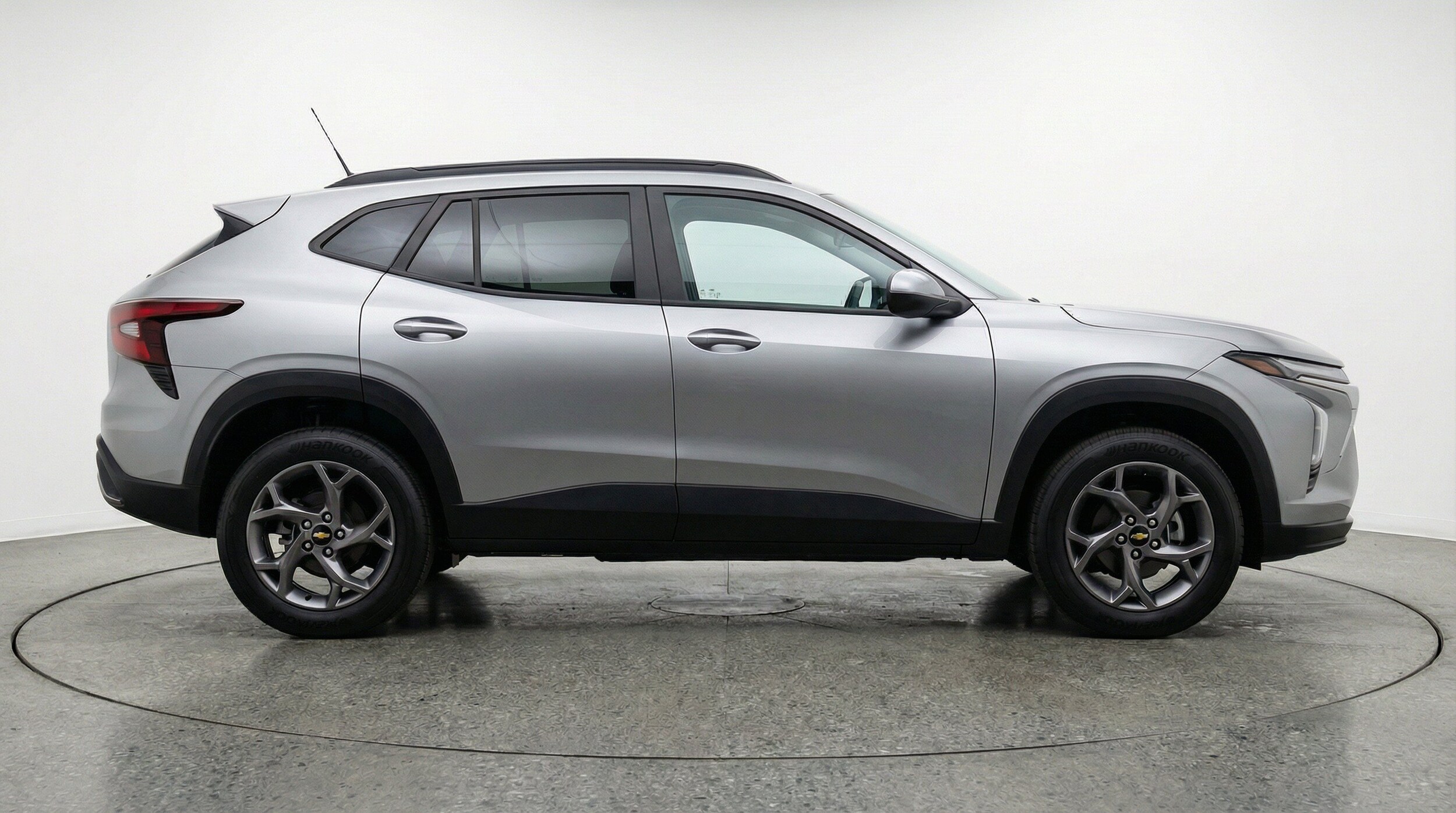 Thumbnail: 2025 Chevrolet Trax - 11