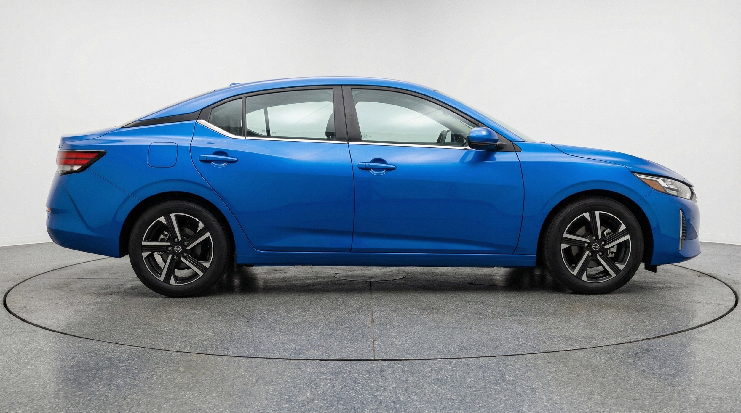 Thumbnail: 2025 Nissan Sentra - 11