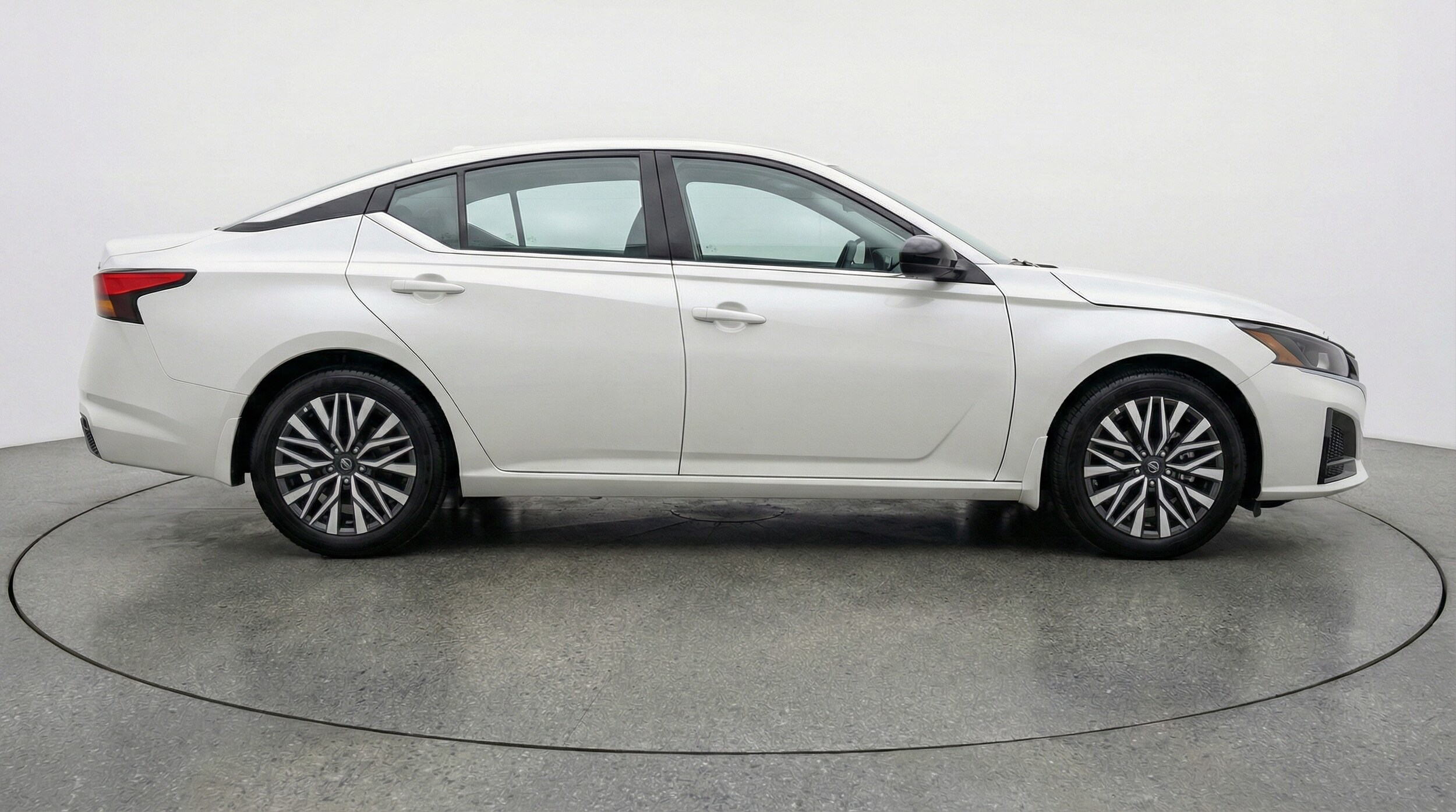 Thumbnail: 2025 Nissan Altima - 8