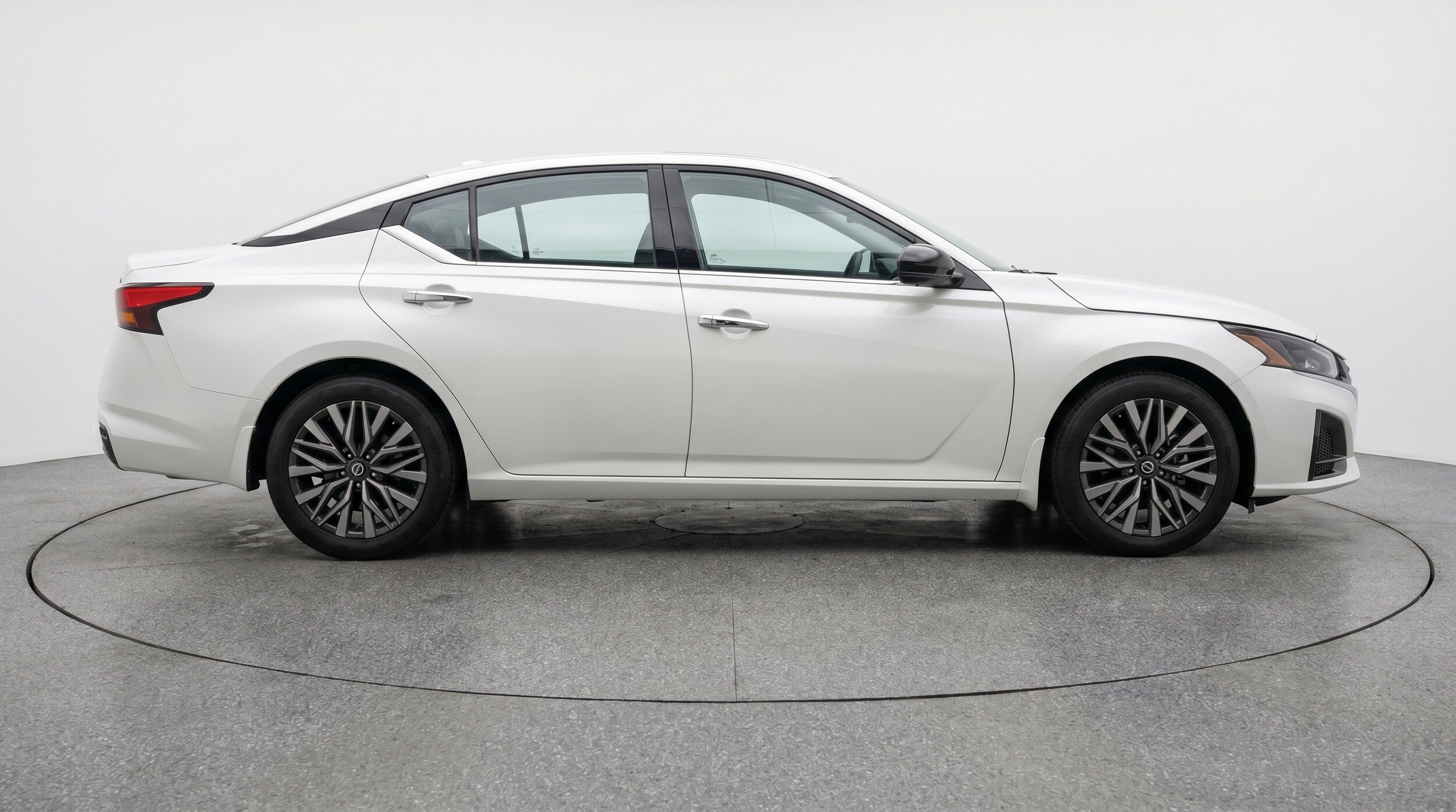 Thumbnail: 2025 Nissan Altima - 10