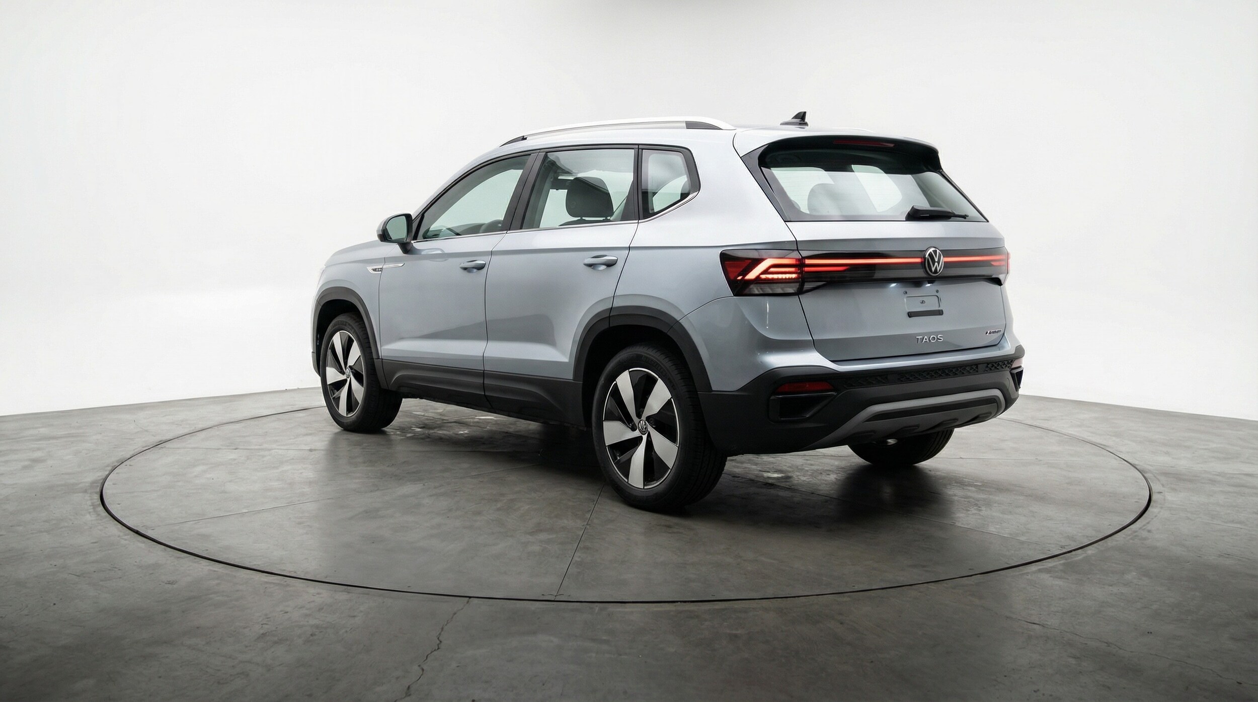 Thumbnail: 2025 Volkswagen Taos - 5