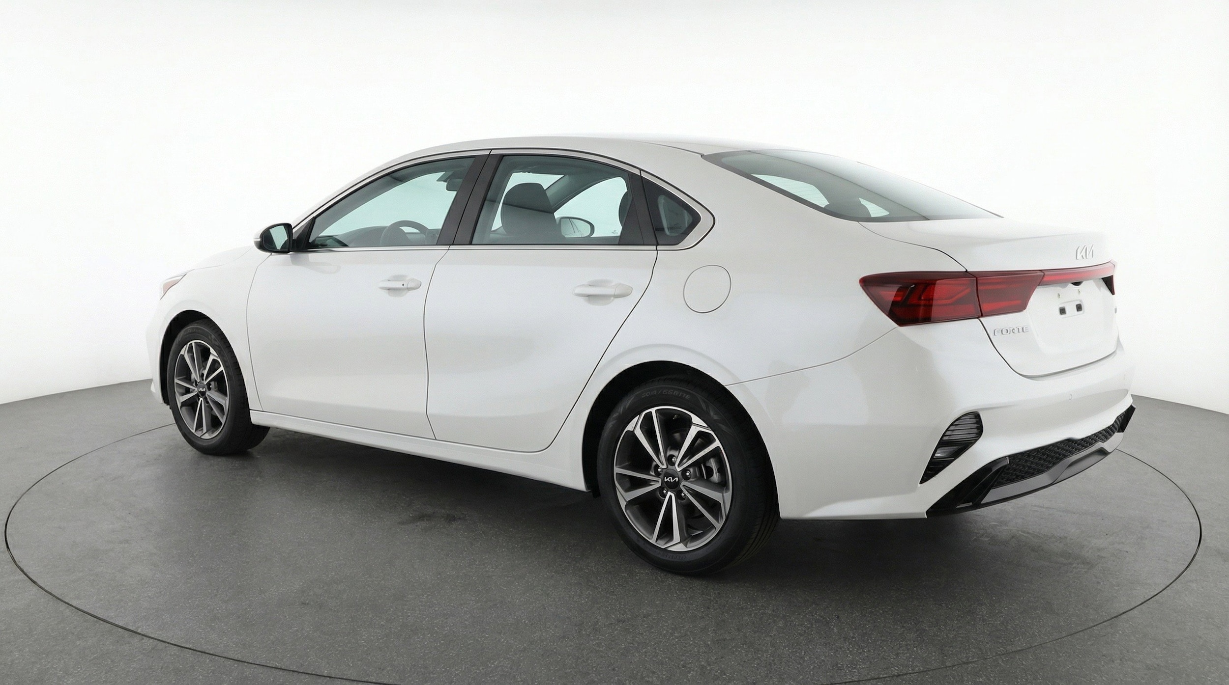 Thumbnail: 2024 Kia Forte - 6