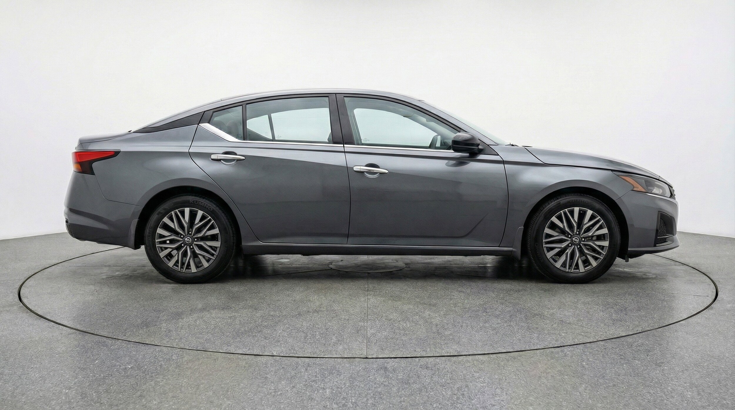 Thumbnail: 2025 Nissan Altima - 11