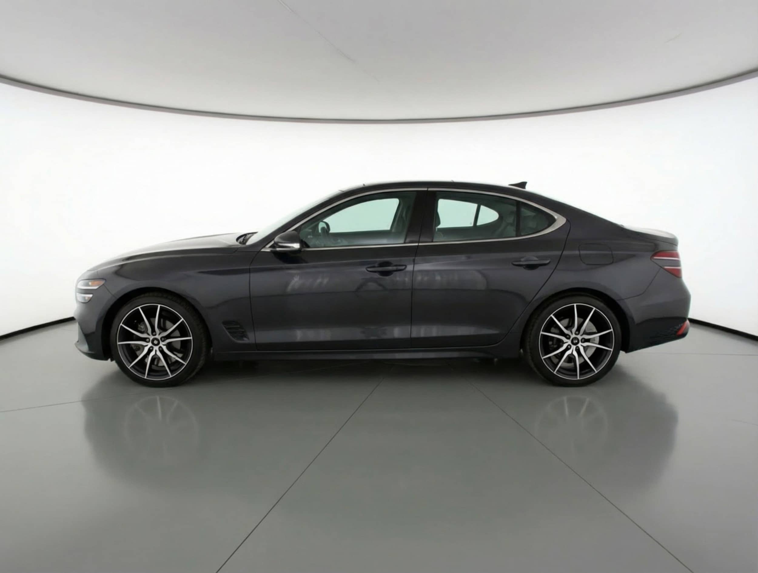 Thumbnail: 2025 Genesis G70 - 4