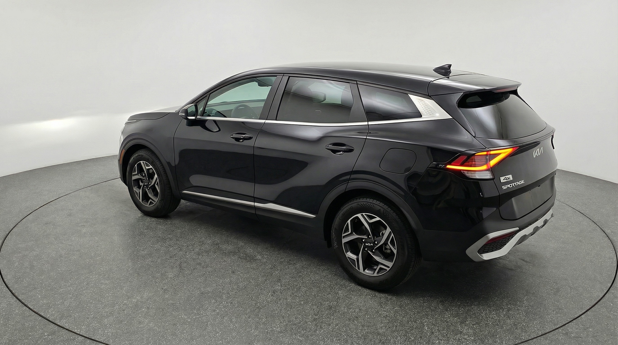 Thumbnail: 2025 Kia Sportage - 5