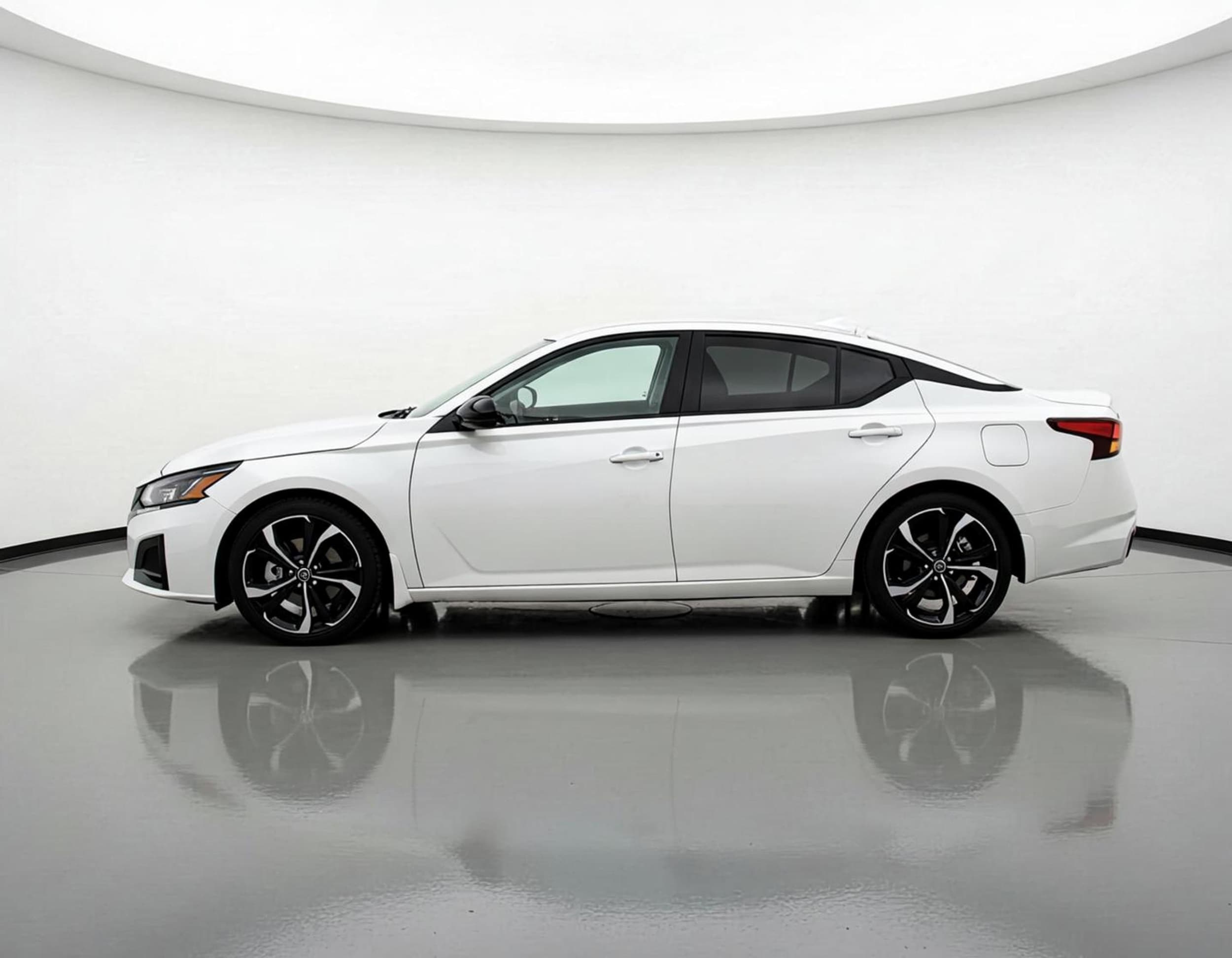 Thumbnail: 2025 Nissan Altima - 5