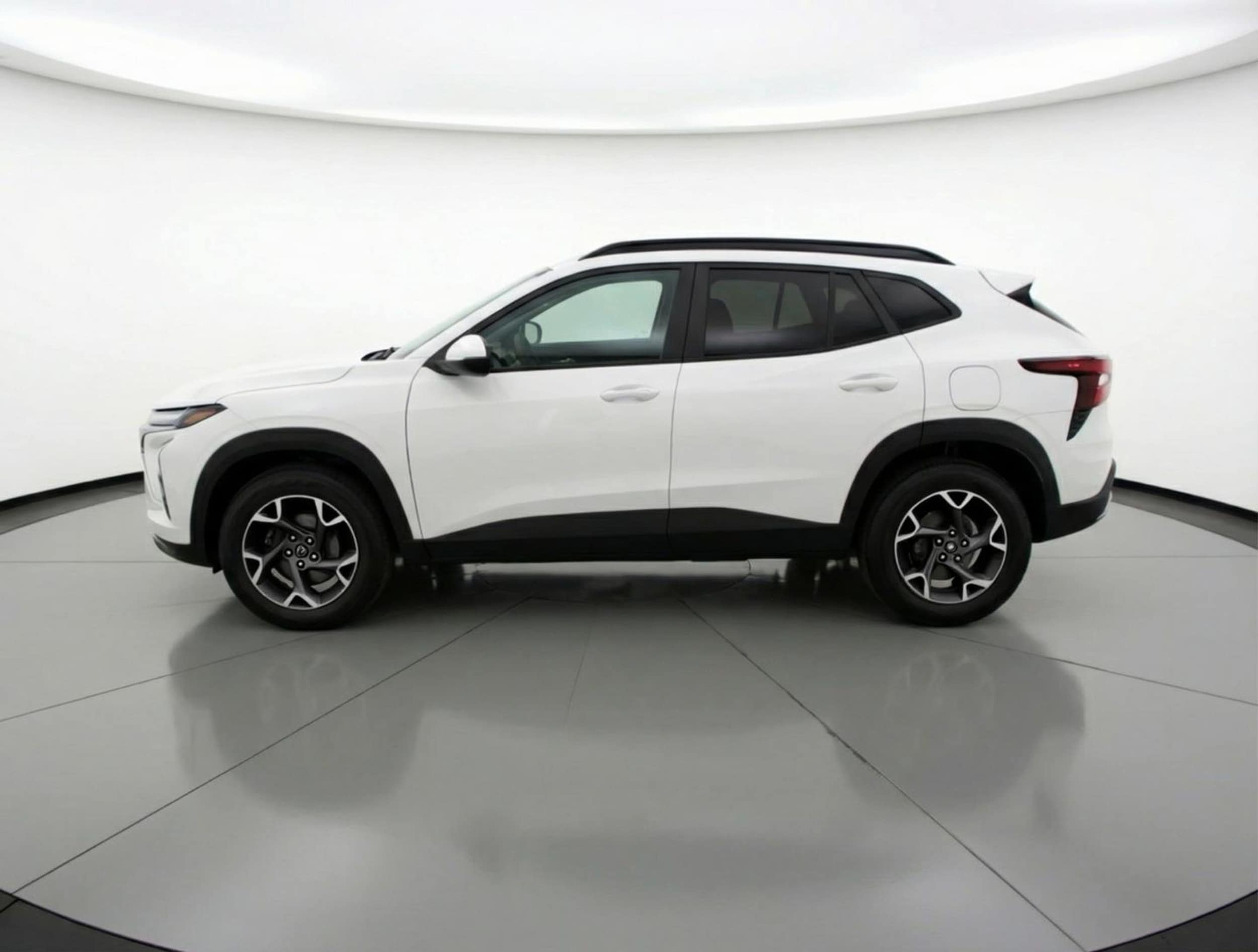 Thumbnail: 2025 Chevrolet Trax - 4