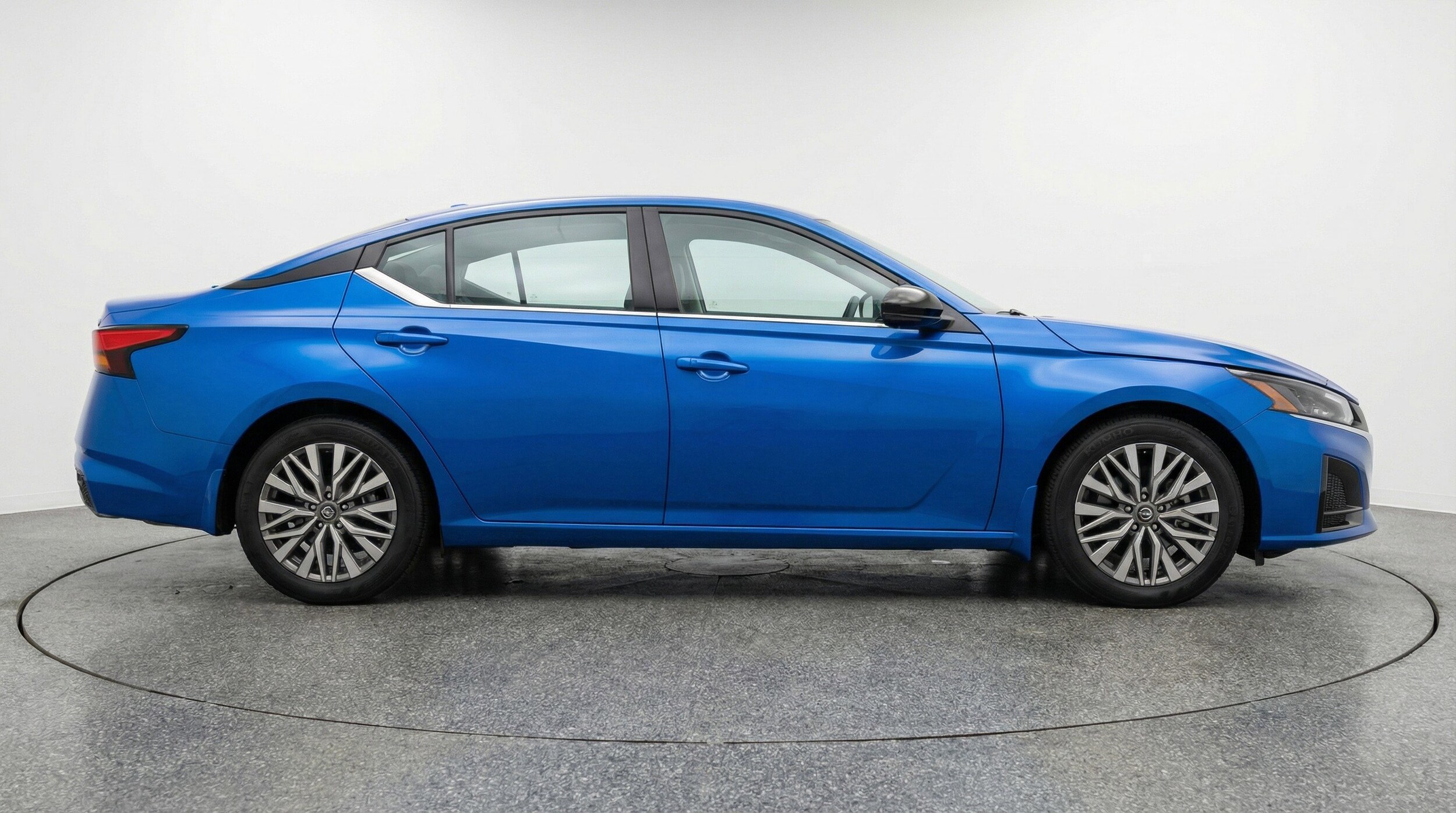 Thumbnail: 2025 Nissan Altima - 11