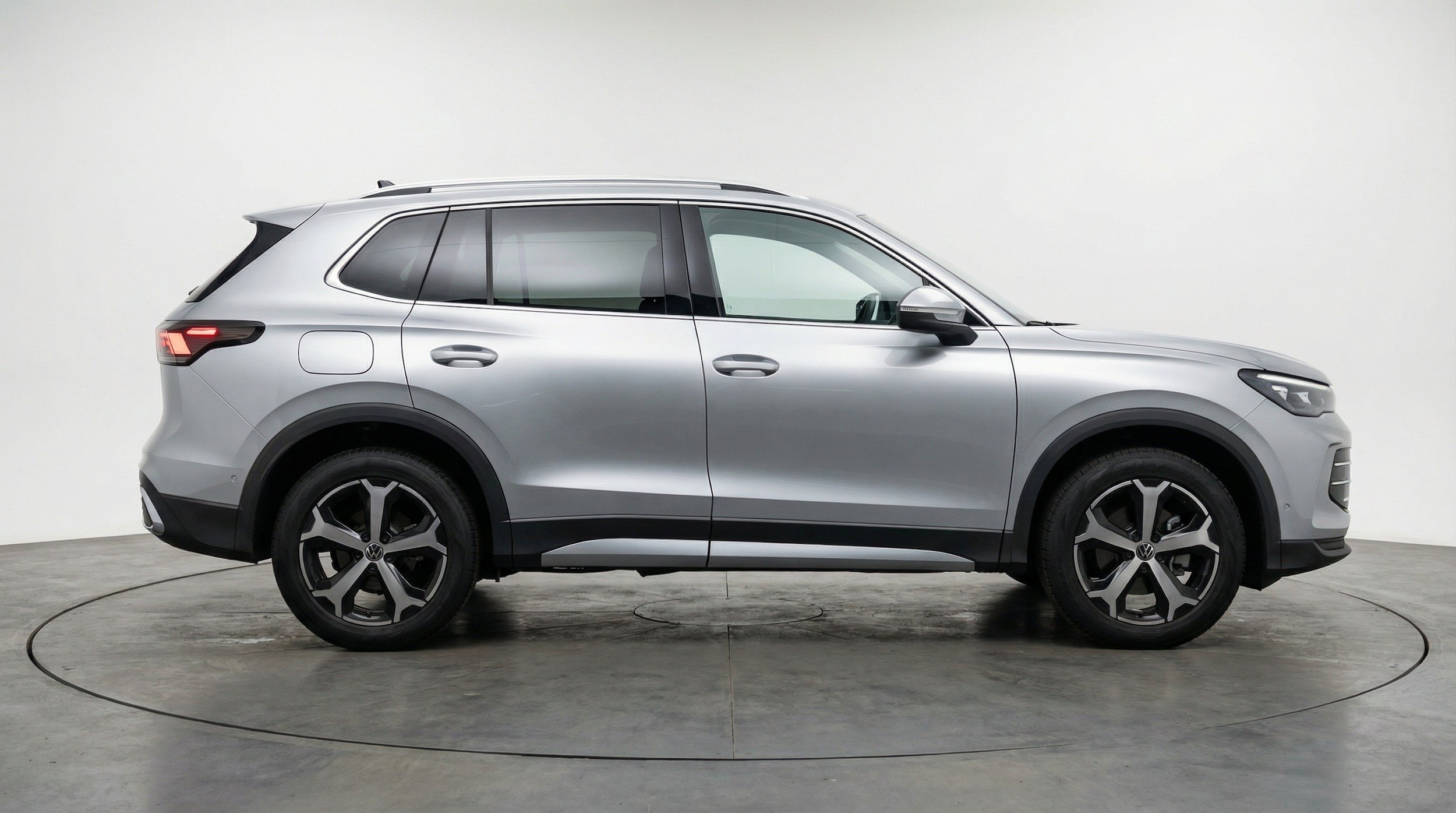 Thumbnail: 2026 Volkswagen Tiguan - 11