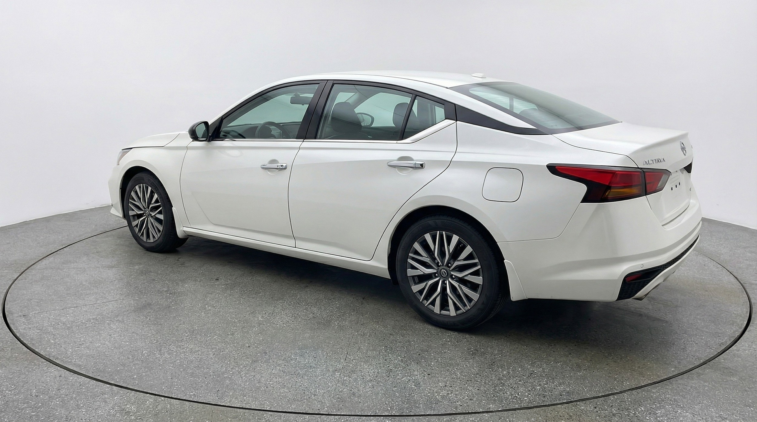 Thumbnail: 2025 Nissan Altima - 6