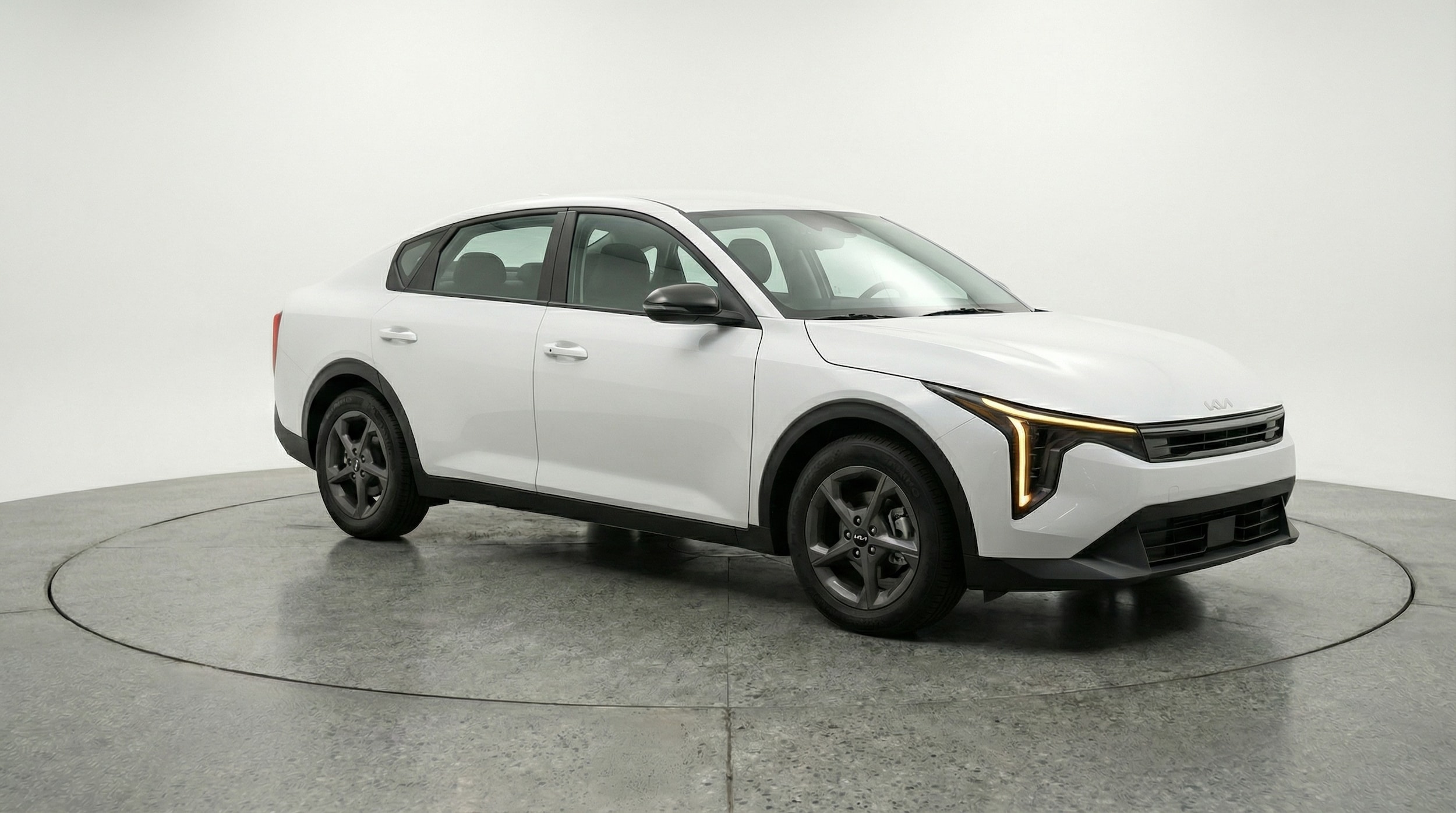 Thumbnail: 2025 Kia K4 - 1