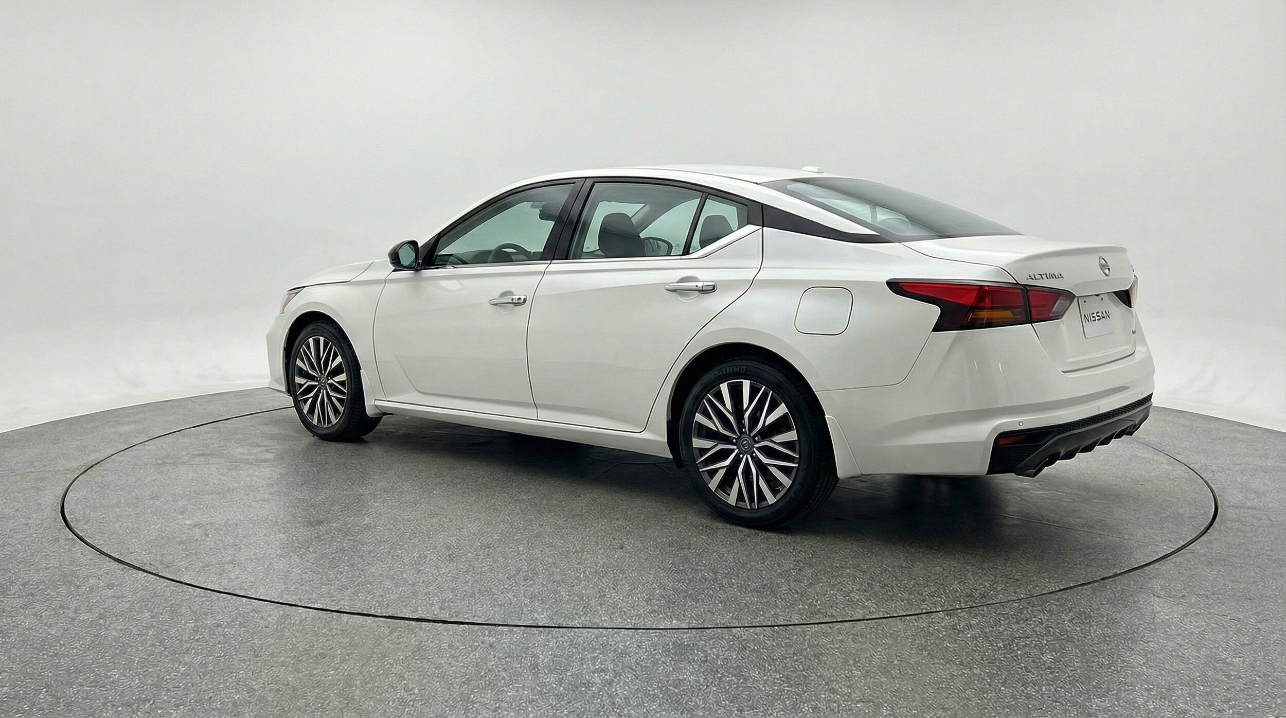 Thumbnail: 2025 Nissan Altima - 6