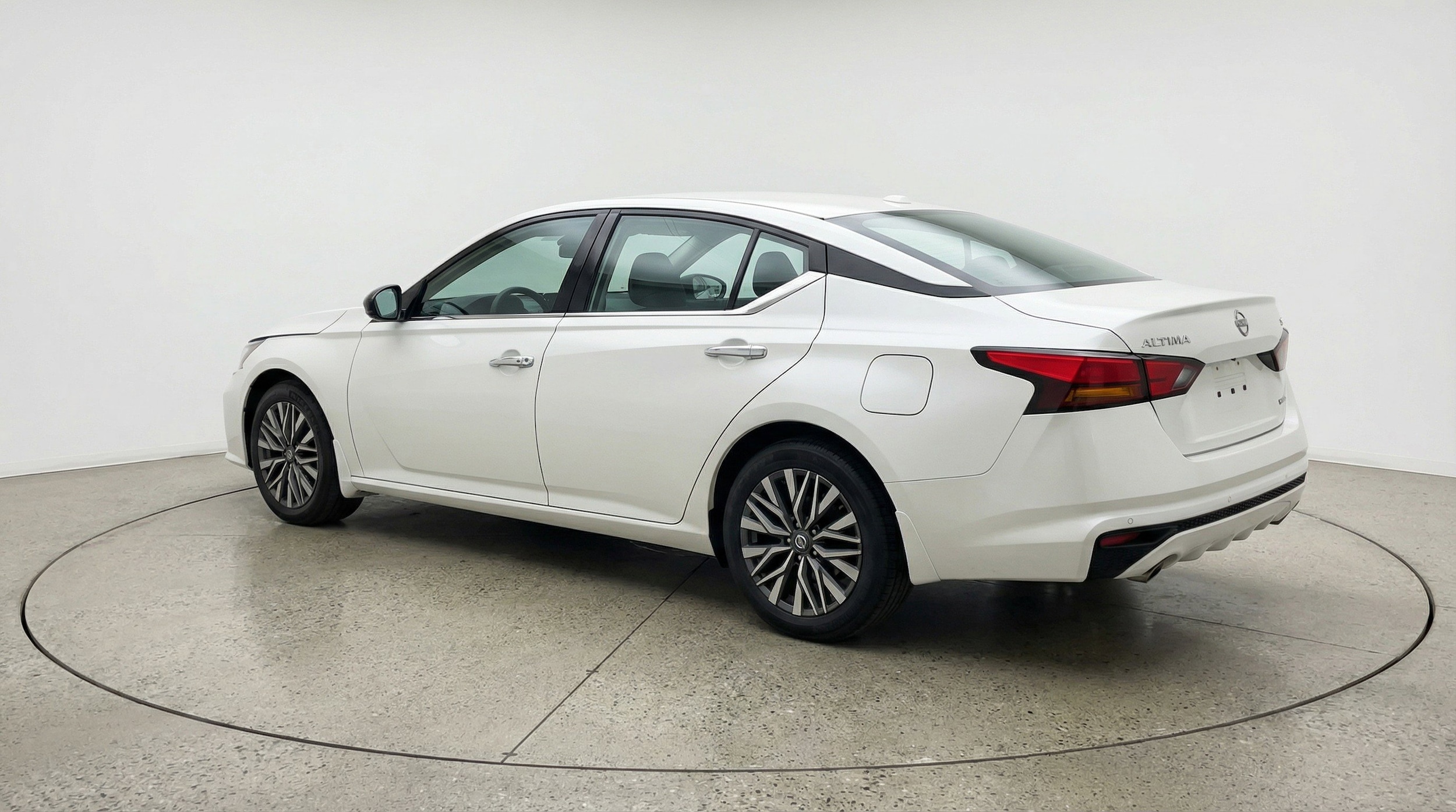 Thumbnail: 2025 Nissan Altima - 6