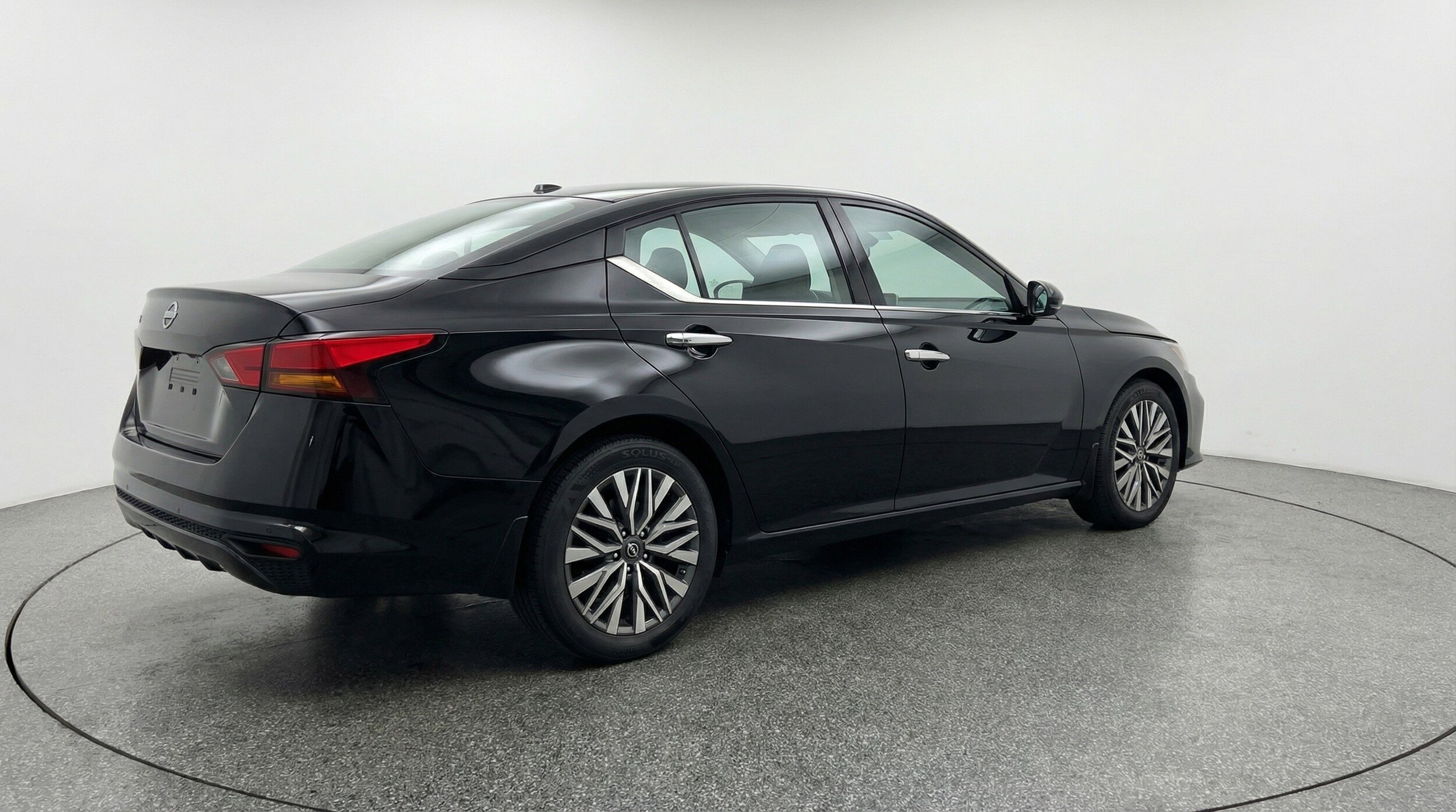 Thumbnail: 2025 Nissan Altima - 9