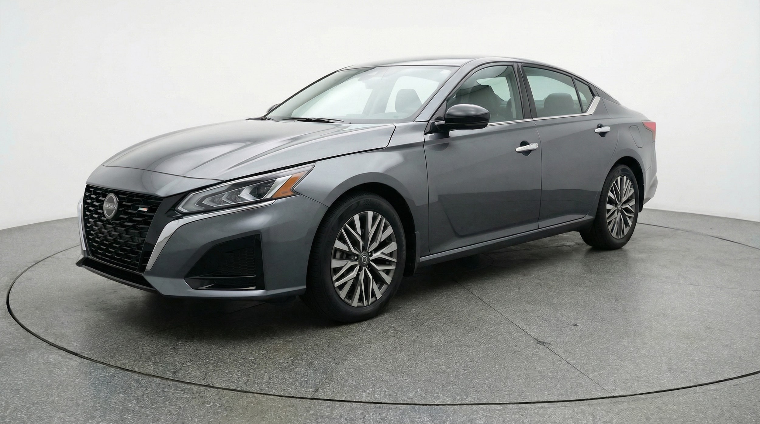 Thumbnail: 2025 Nissan Altima - 3