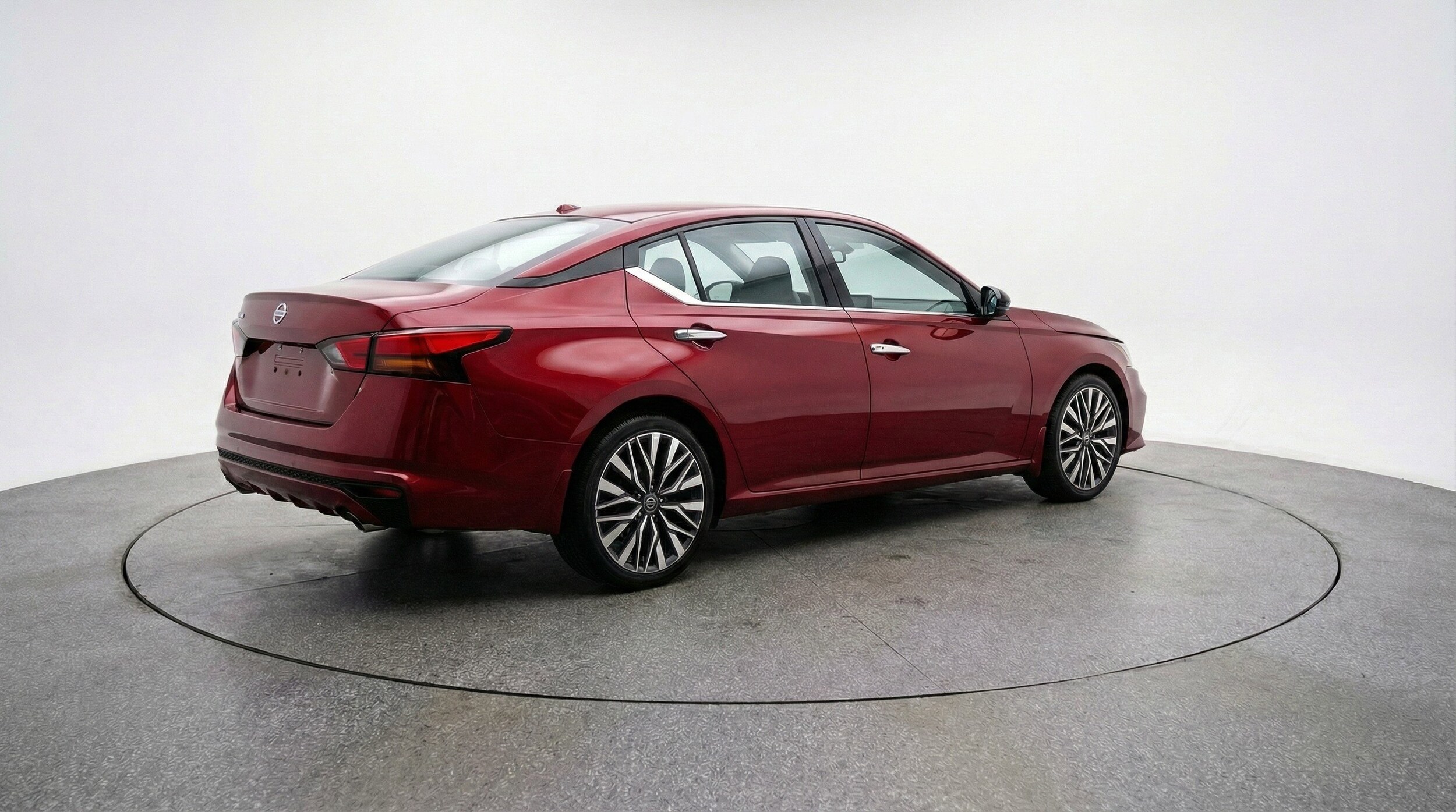 Thumbnail: 2025 Nissan Altima - 9