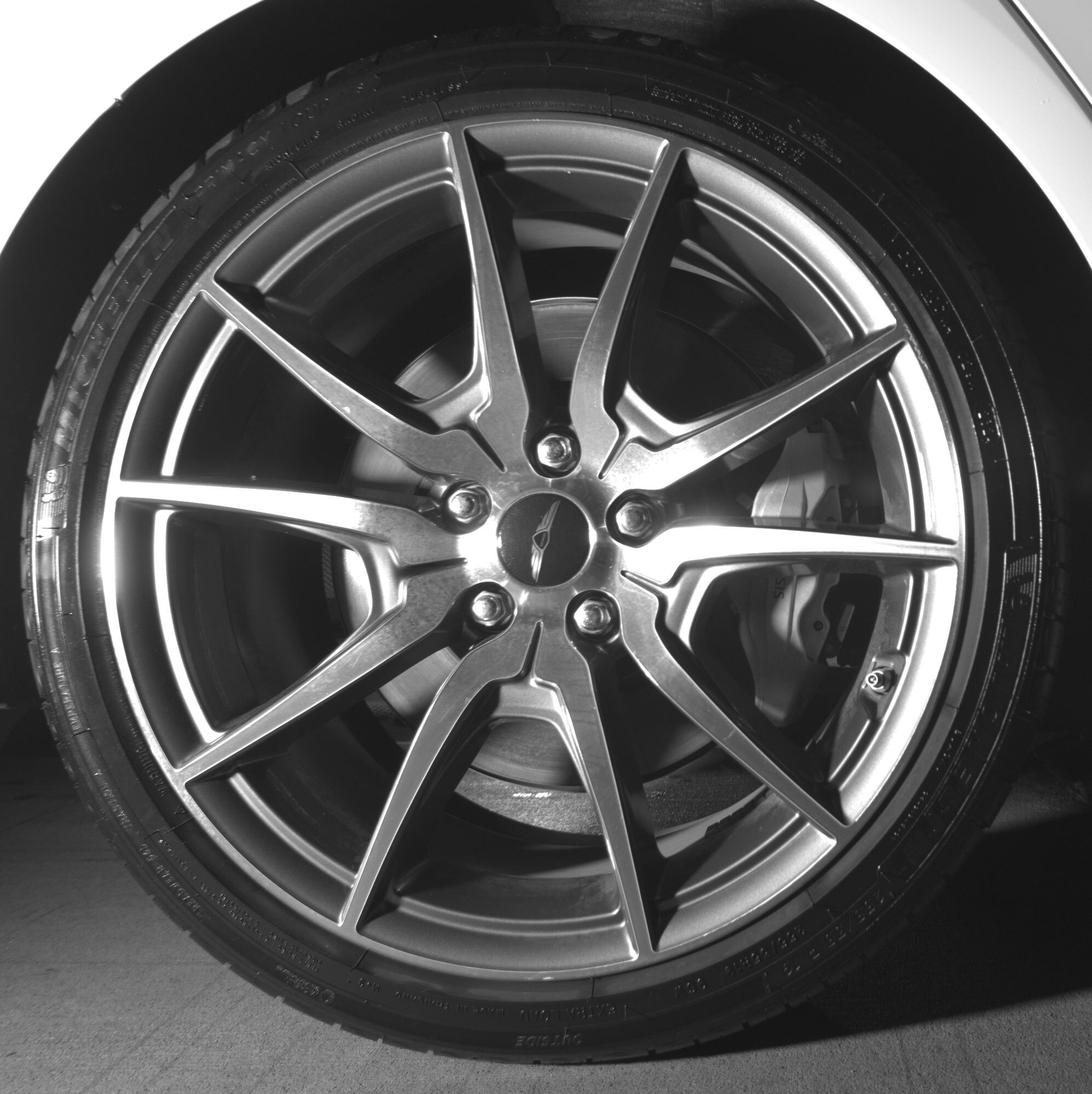 Thumbnail: 2025 Genesis G70 - 12