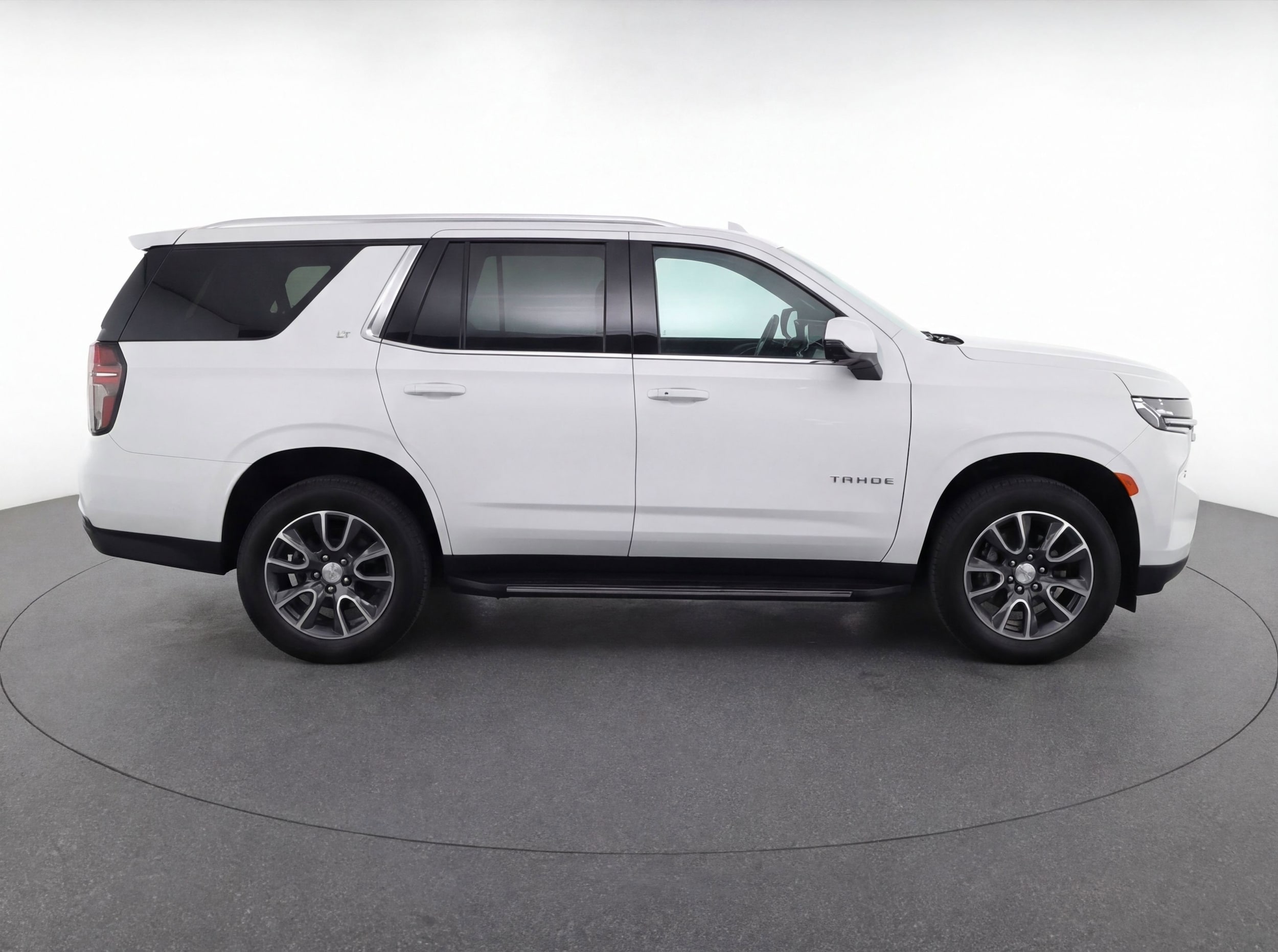 Thumbnail: 2024 Chevrolet Tahoe - 11