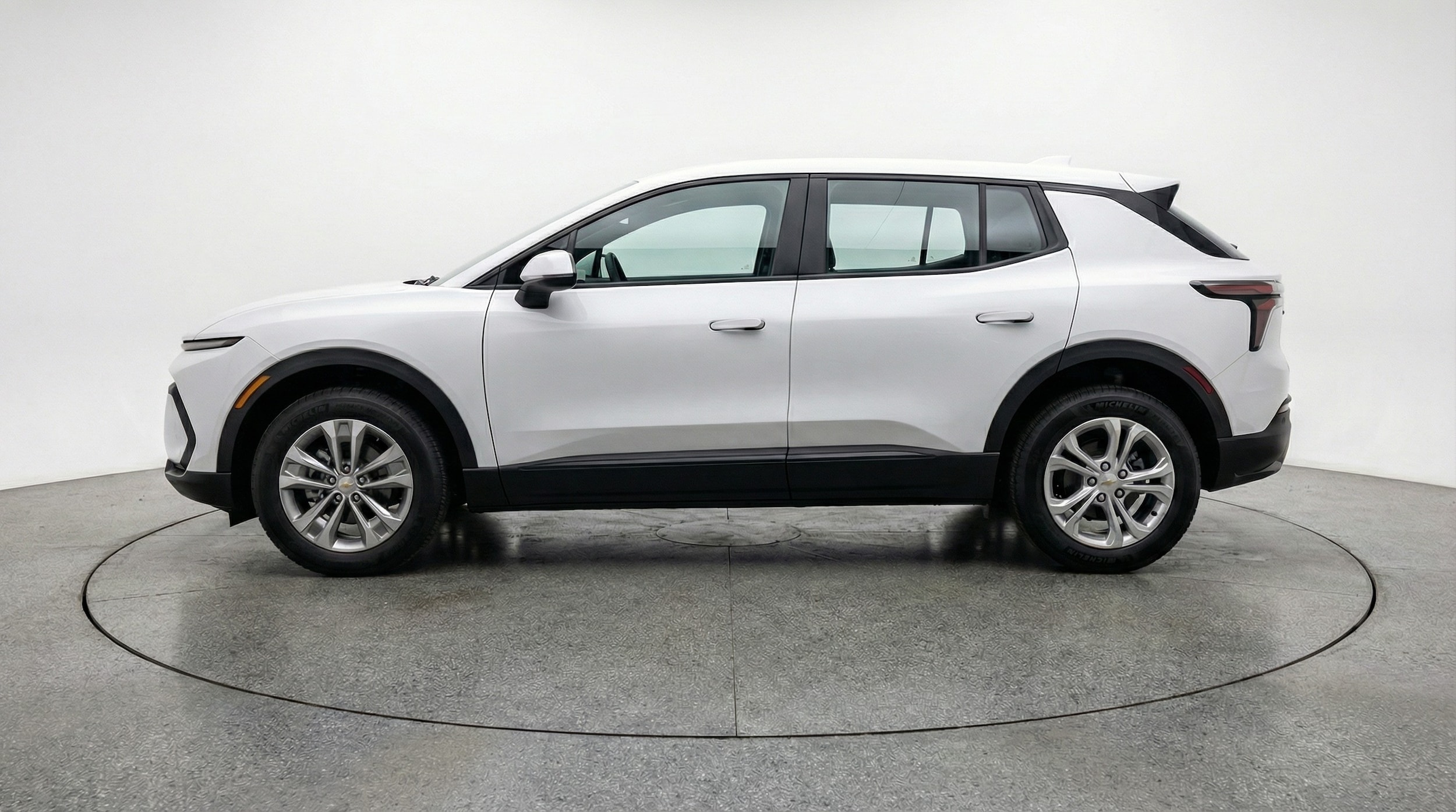 Thumbnail: 2025 Chevrolet Equinox - 4