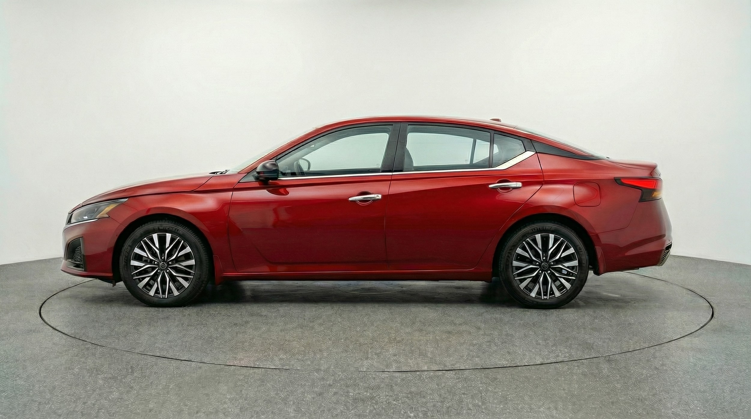 Thumbnail: 2025 Nissan Altima - 4