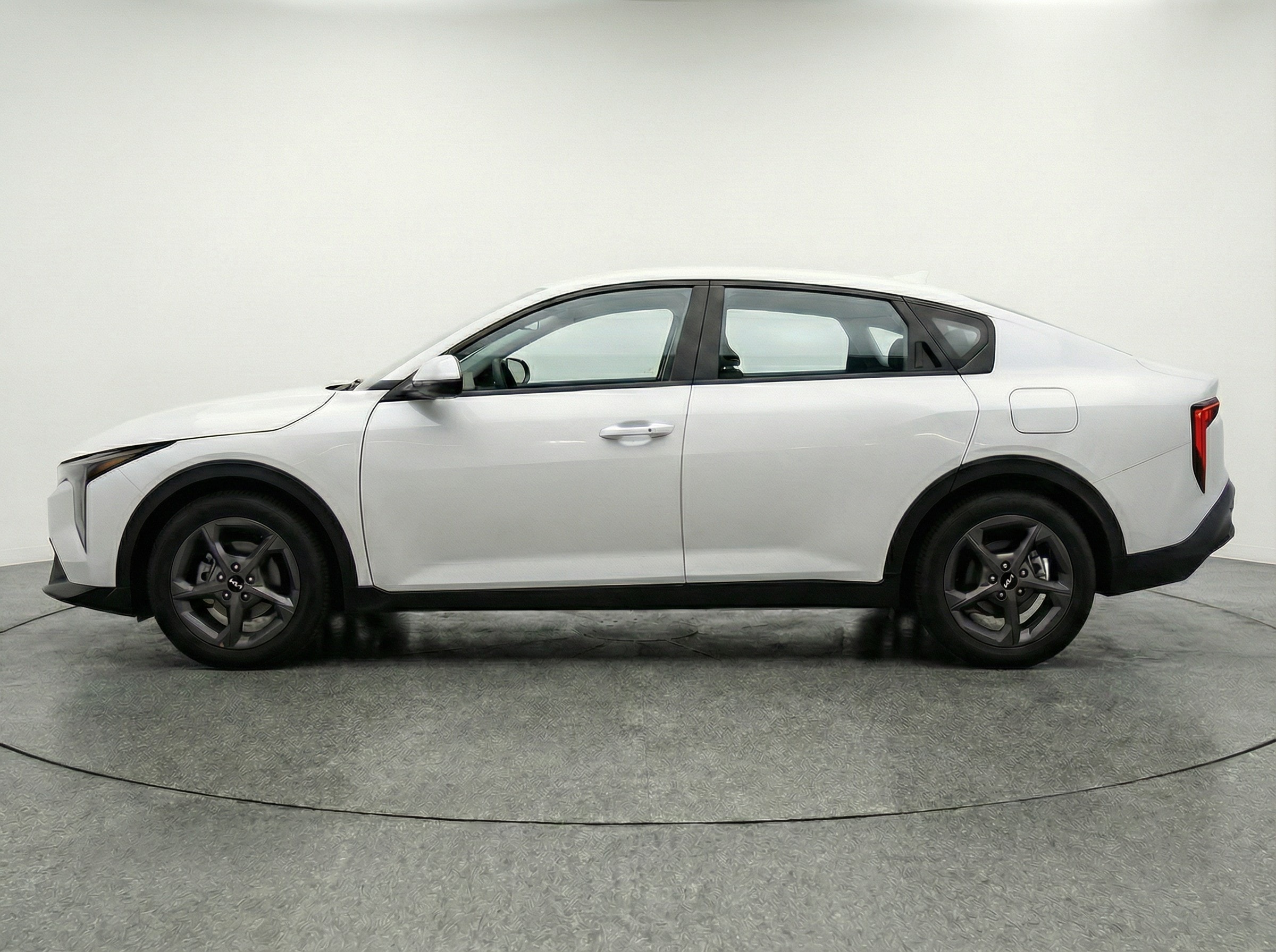 Thumbnail: 2025 Kia K4 - 4