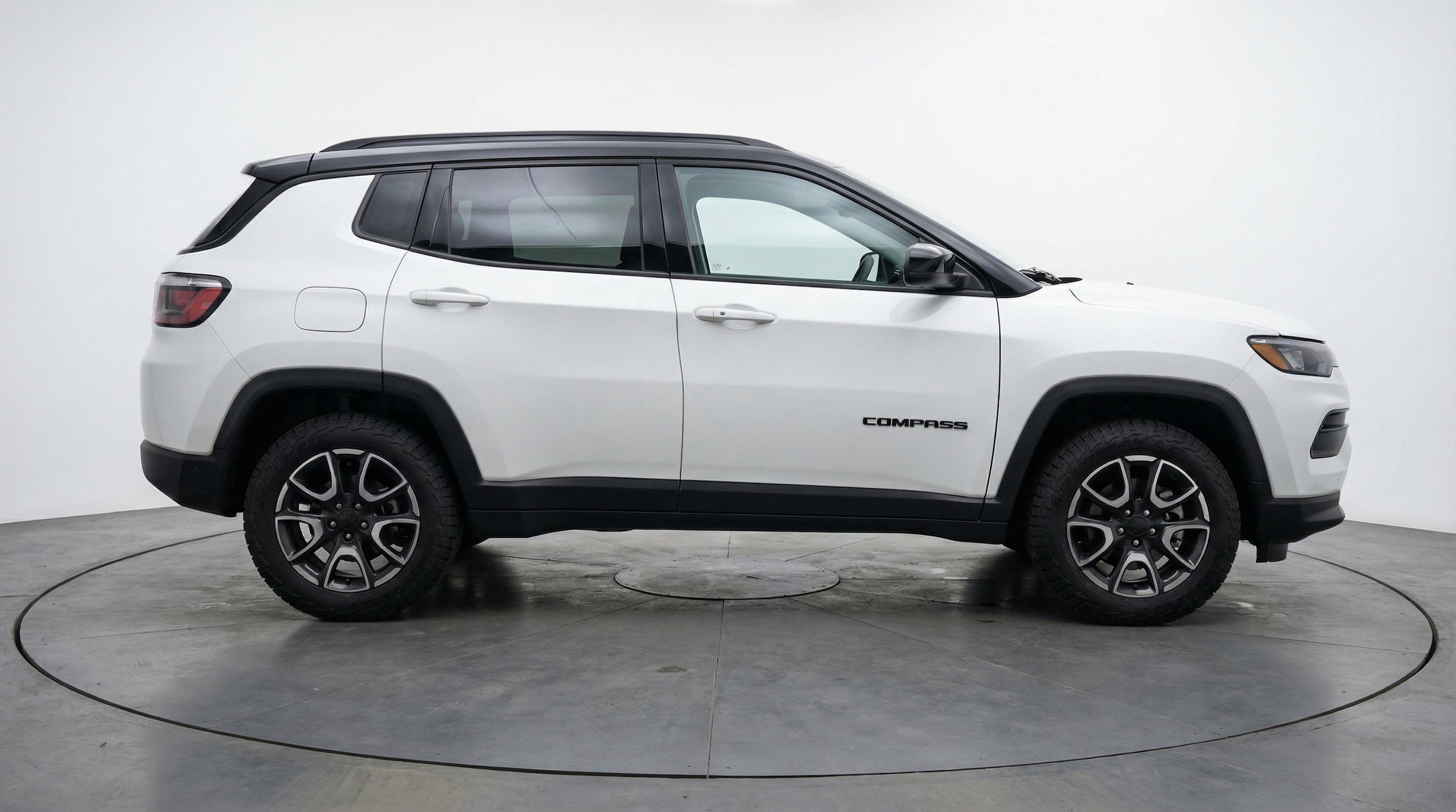 Thumbnail: 2025 Jeep Compass - 11