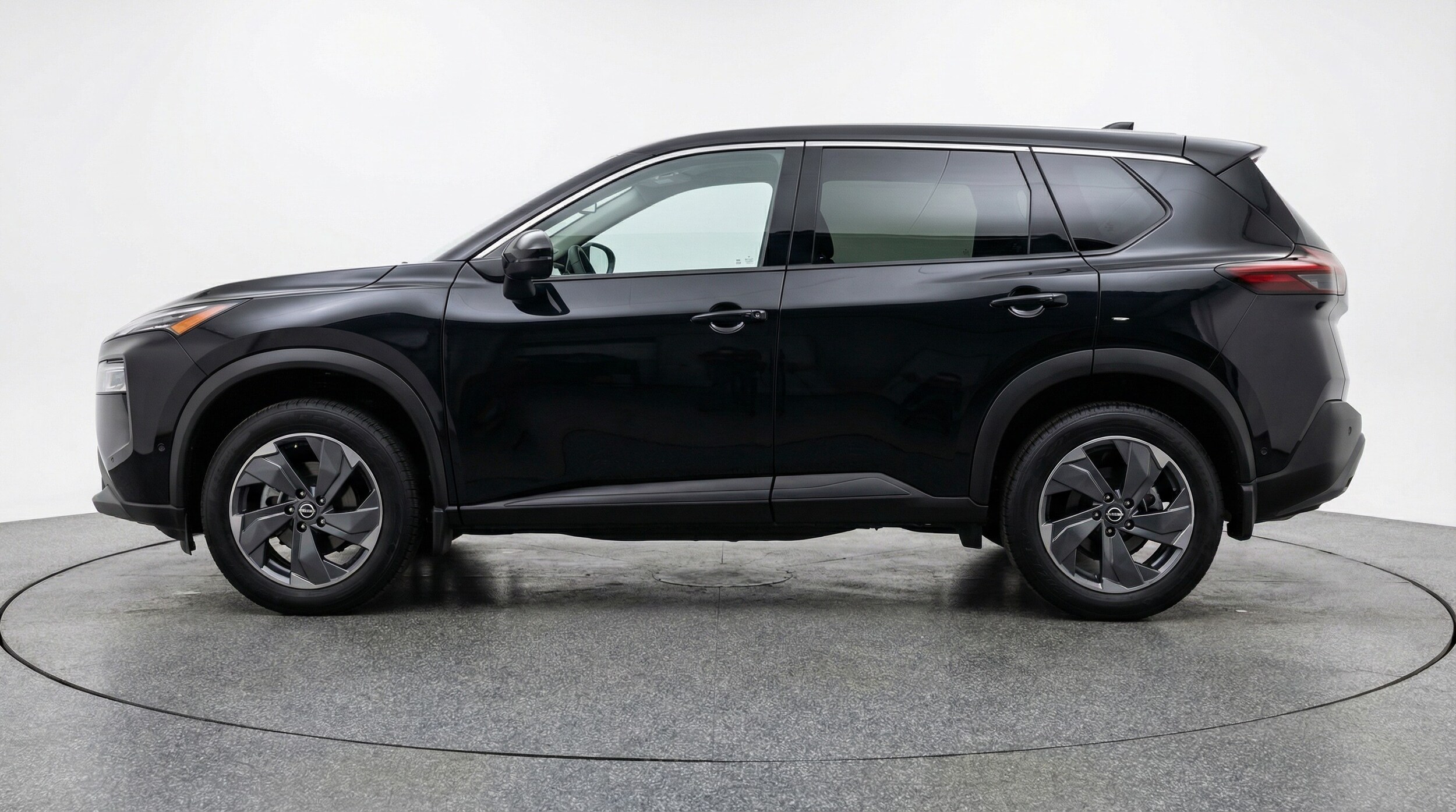 Thumbnail: 2025 Nissan Rogue - 4