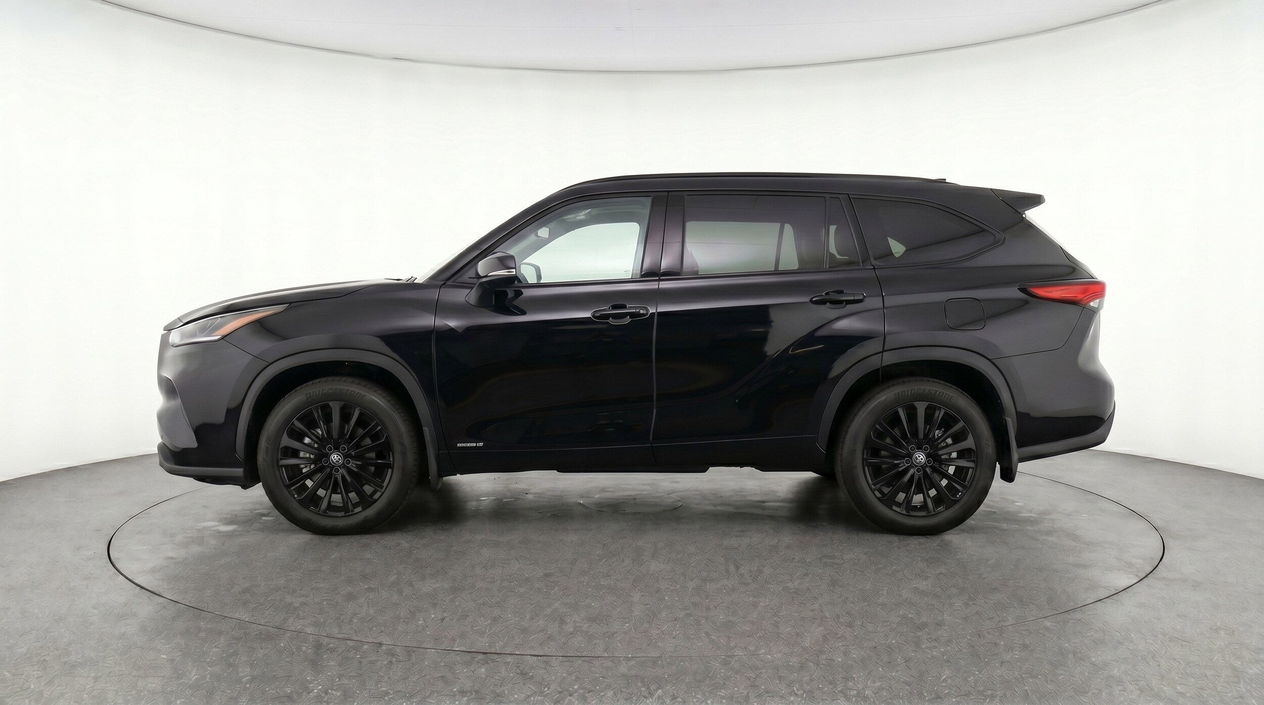 Thumbnail: 2025 Toyota Highlander - 5