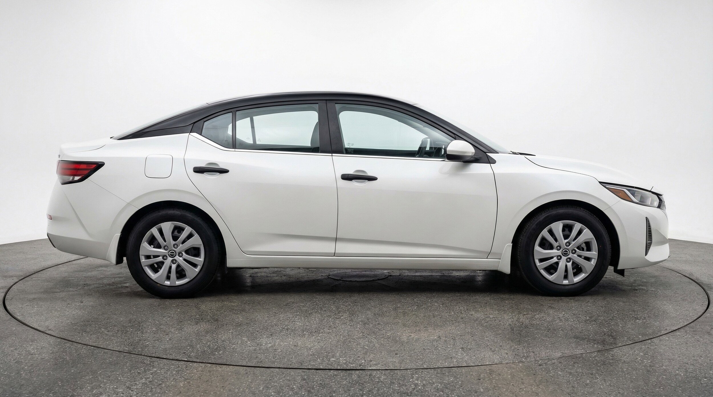 Thumbnail: 2025 Nissan Sentra - 11