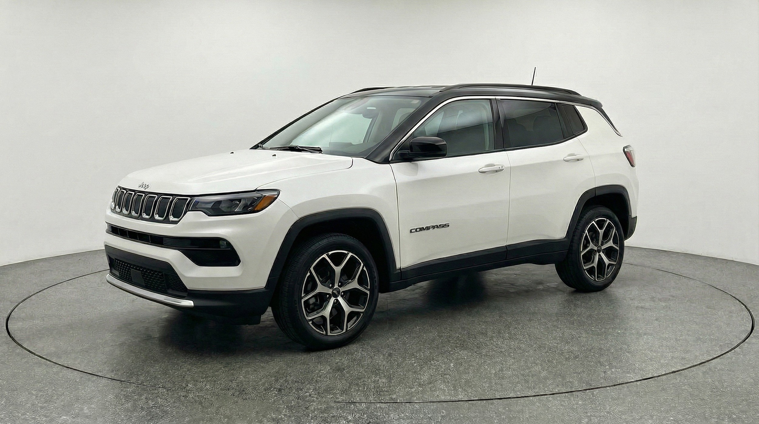 Thumbnail: 2025 Jeep Compass - 3