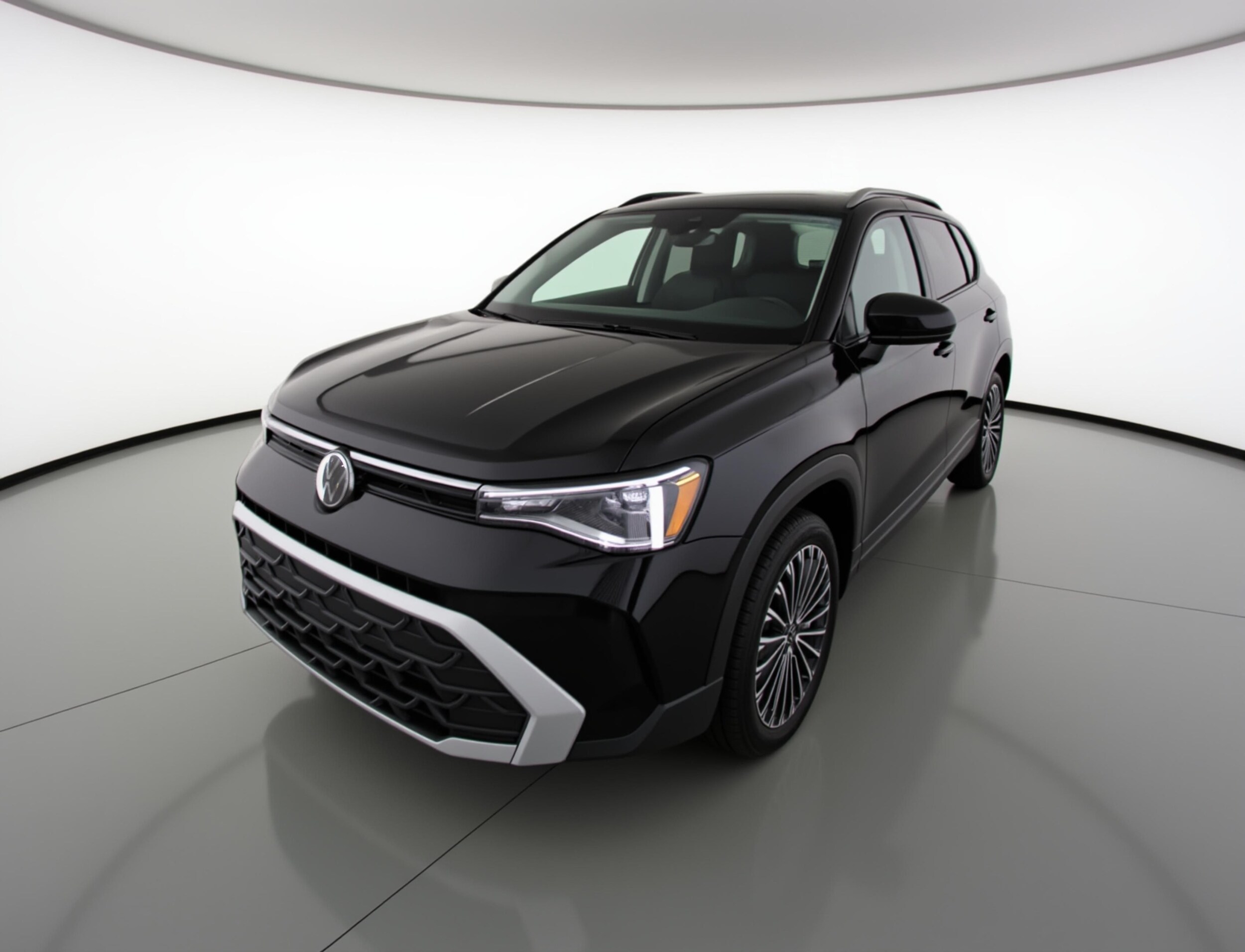 Thumbnail: 2025 Volkswagen Taos - 3