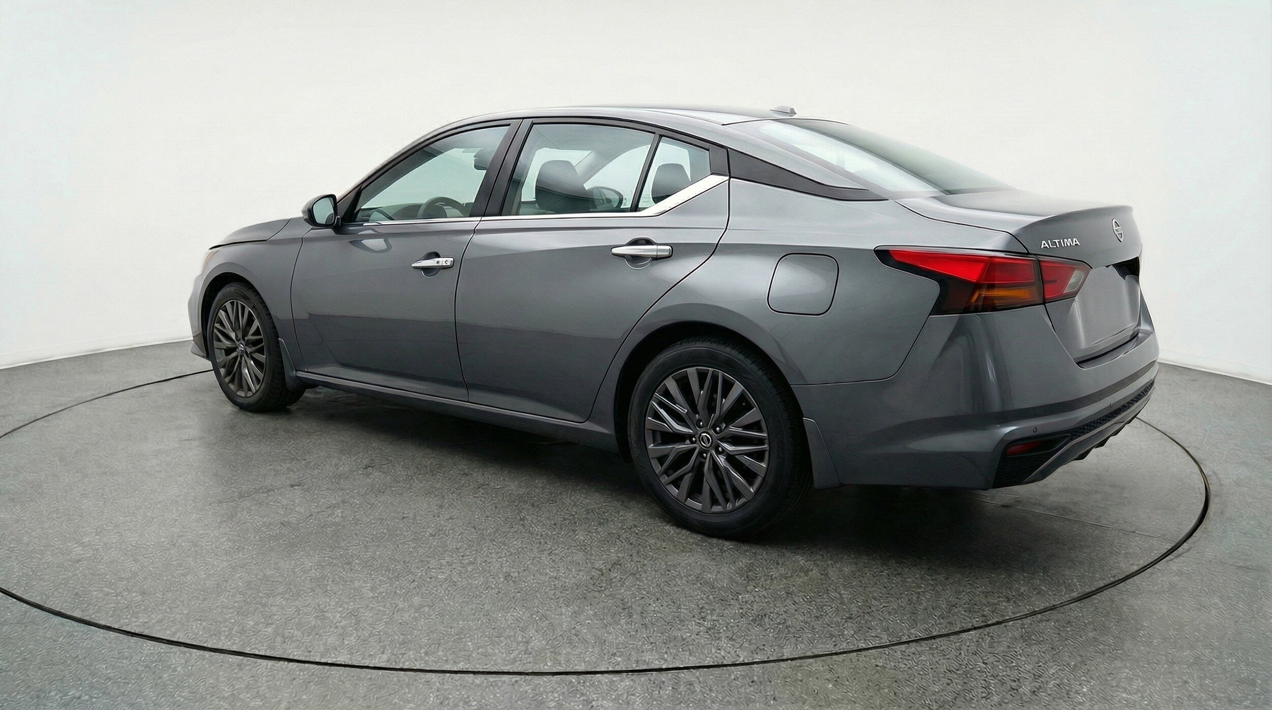 Thumbnail: 2025 Nissan Altima - 6