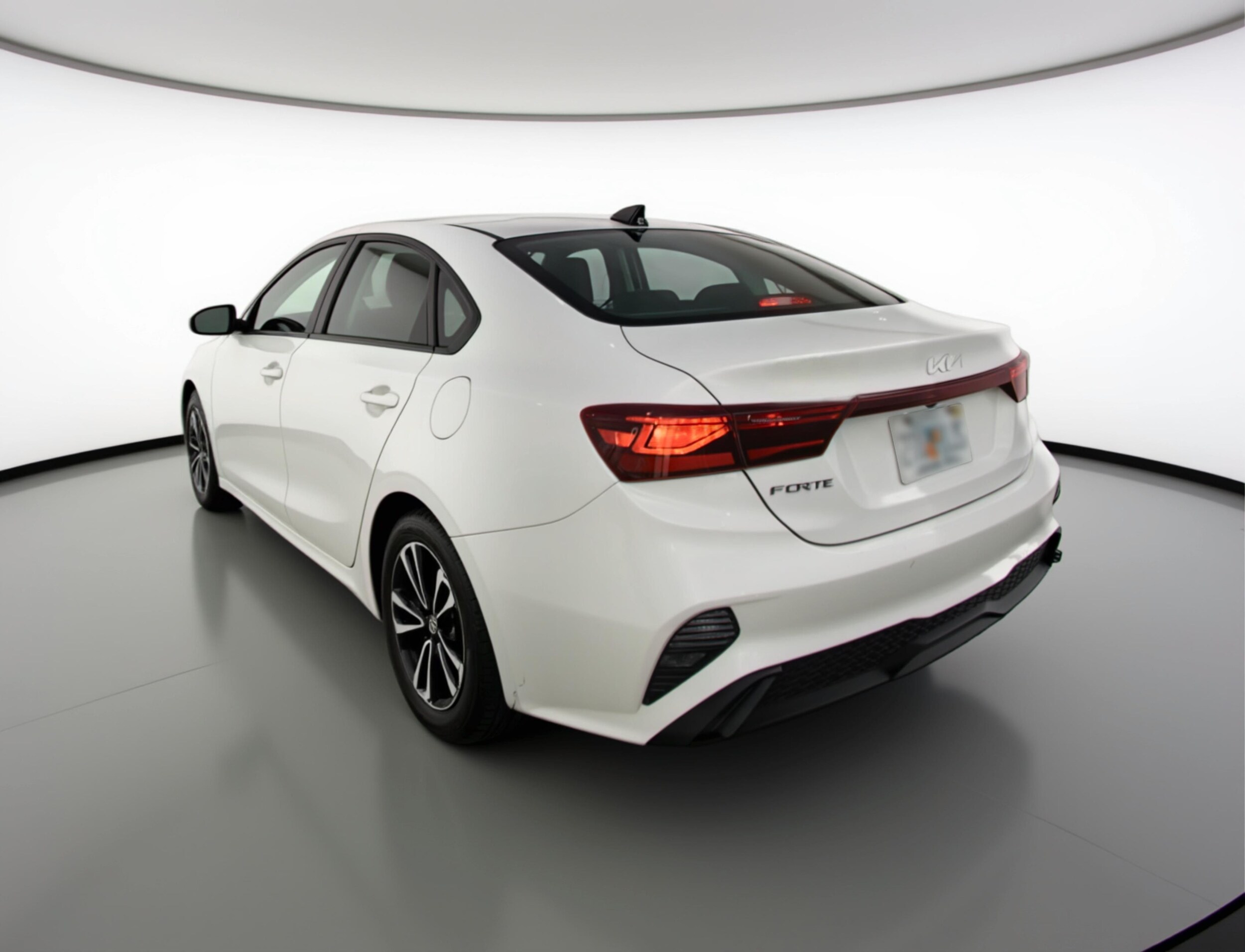 Thumbnail: 2024 Kia Forte - 5