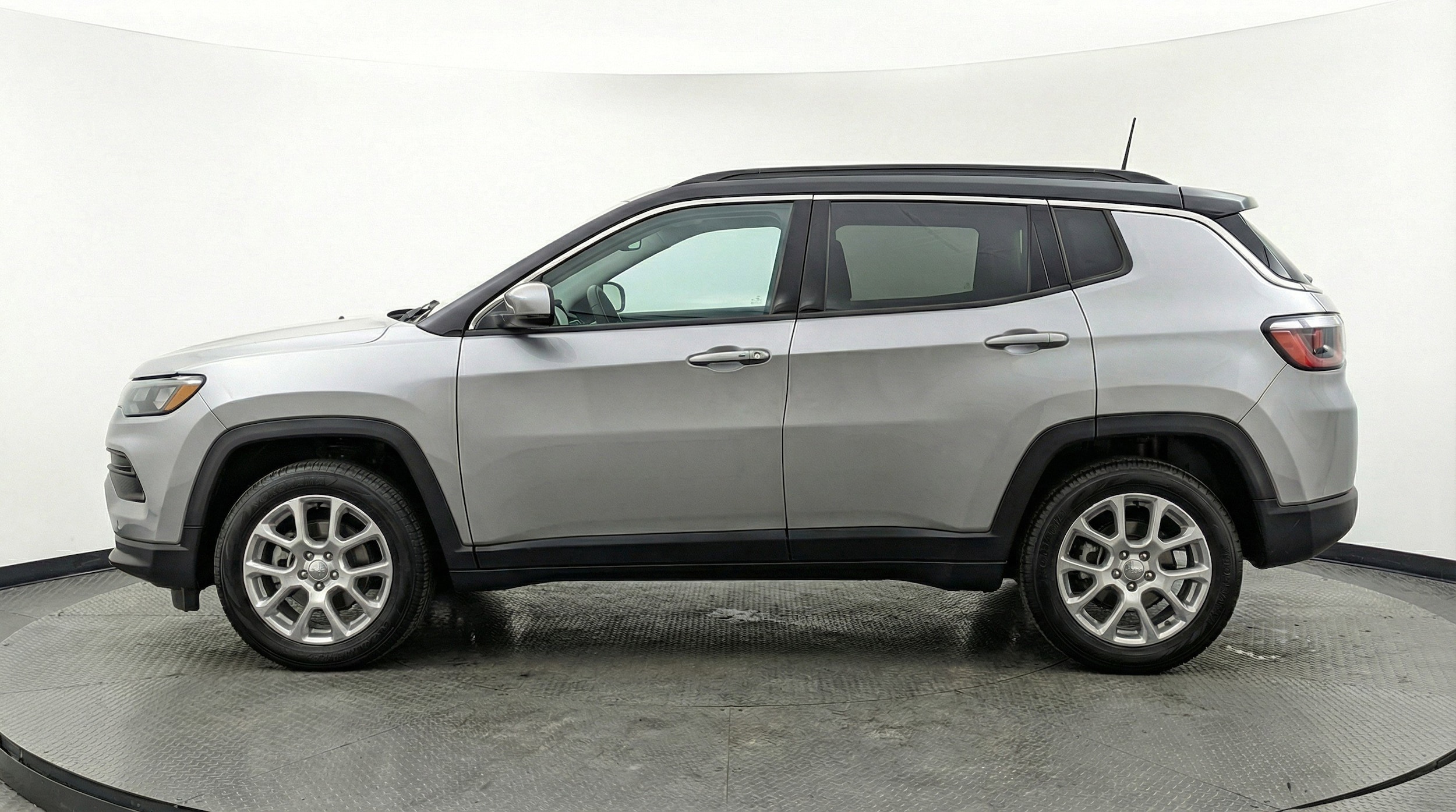 Thumbnail: 2025 Jeep Compass - 5