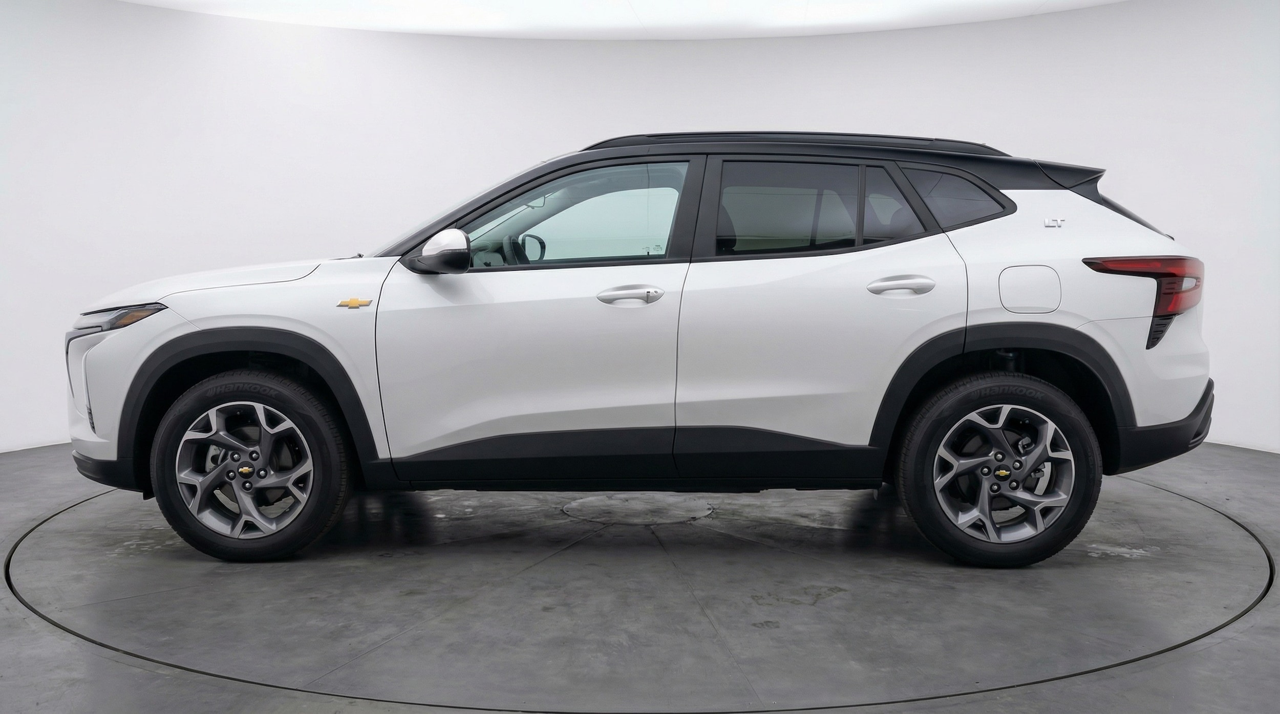 Thumbnail: 2025 Chevrolet Trax - 4